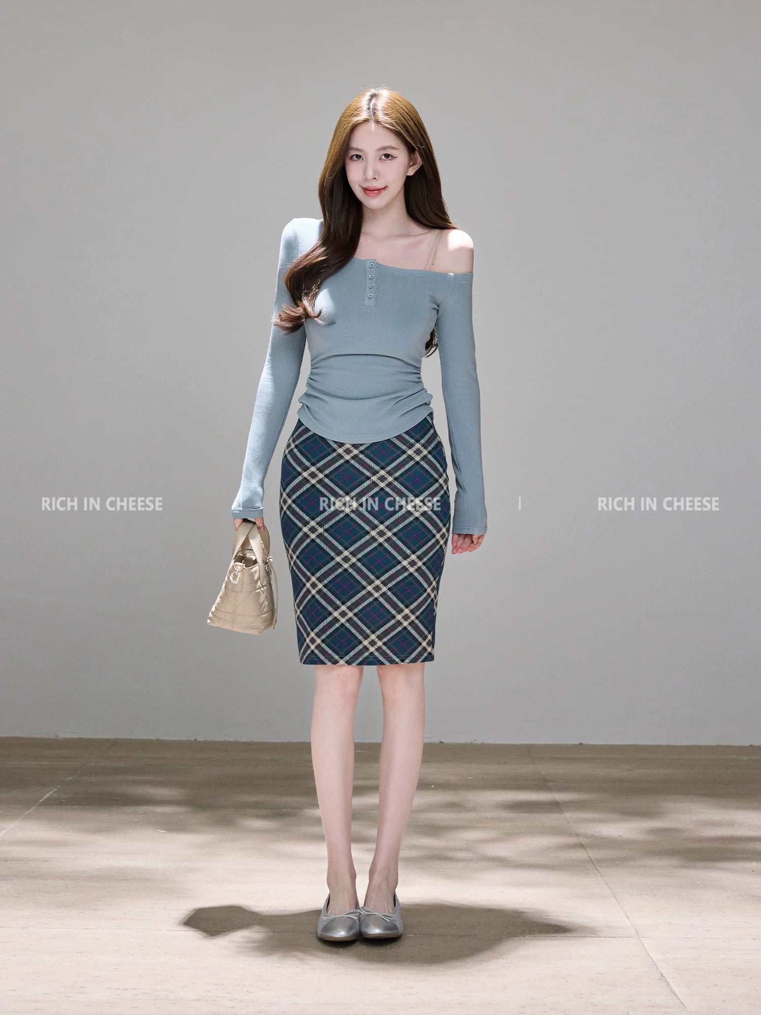RICH IN CHEESE Plaid Shoulder Slim Set