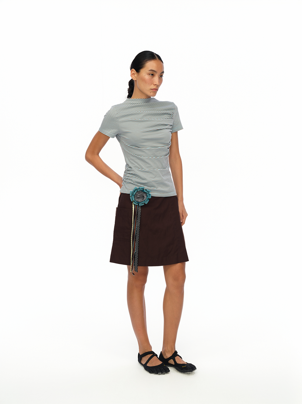 Oinimi Fold Front Shoulder Waist Thin Tee