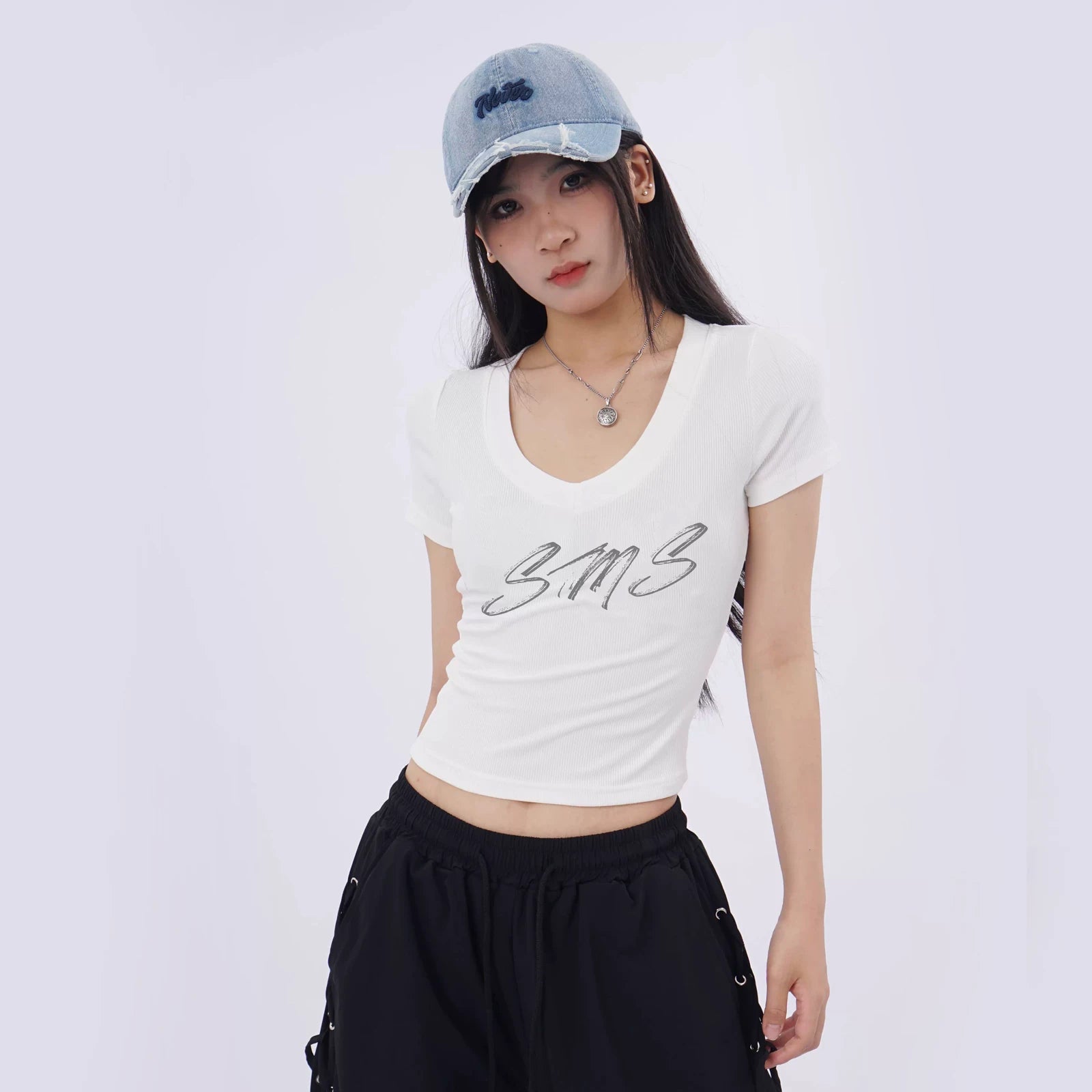 SAMUSAN V-neck Slim-fitting and Thin Skin-friendly Long-sleeved T-shirt