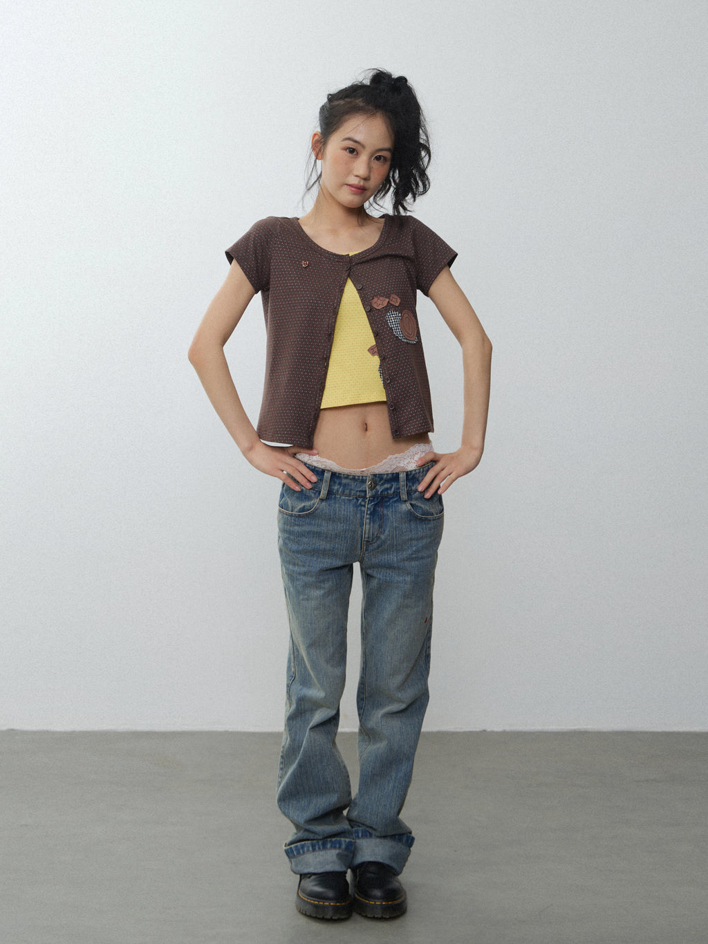 In Two Twos Snail Patch Embroidered Casual Tee