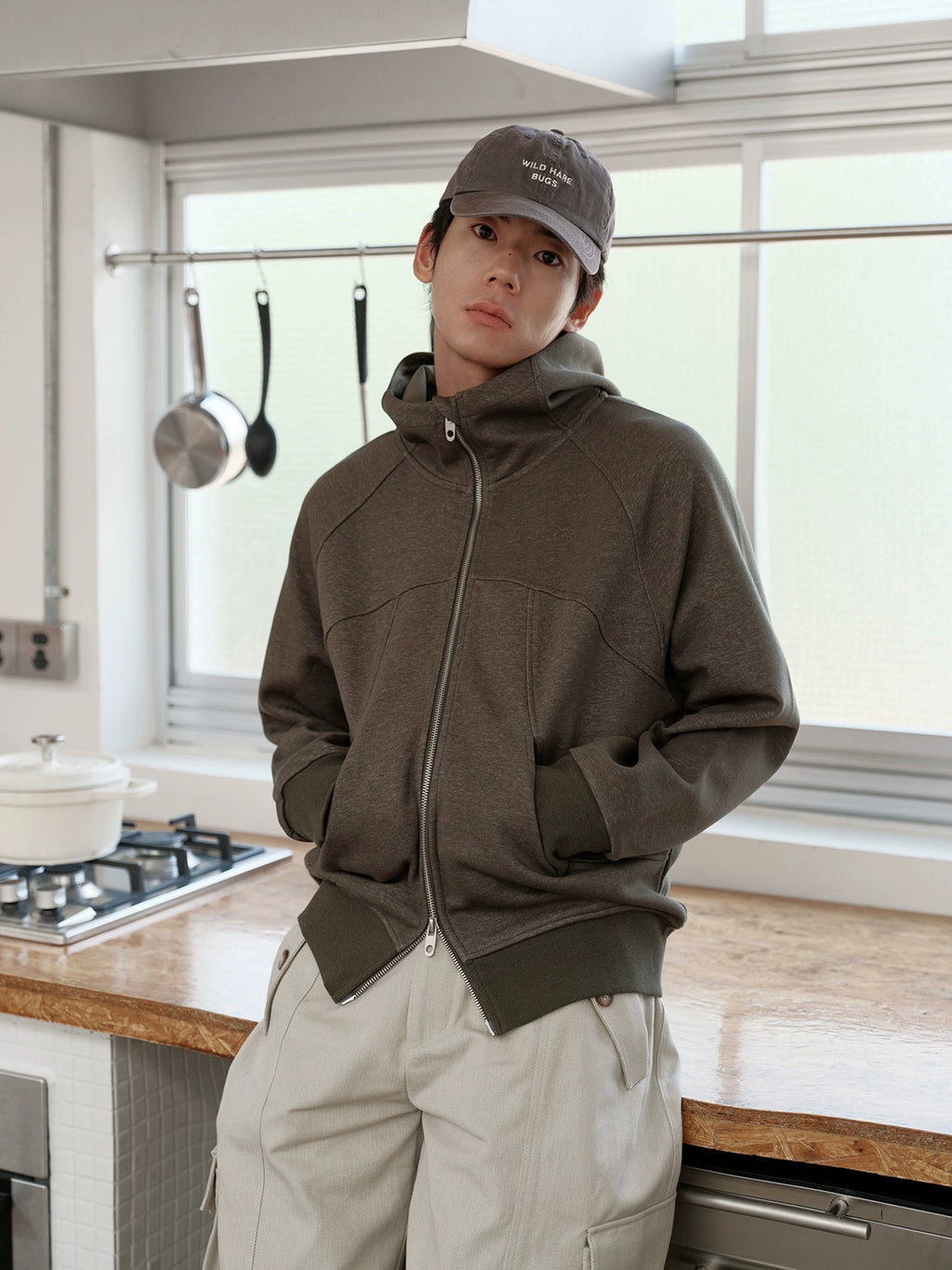 CARPEM Short Sport Zip Hooded Sweater