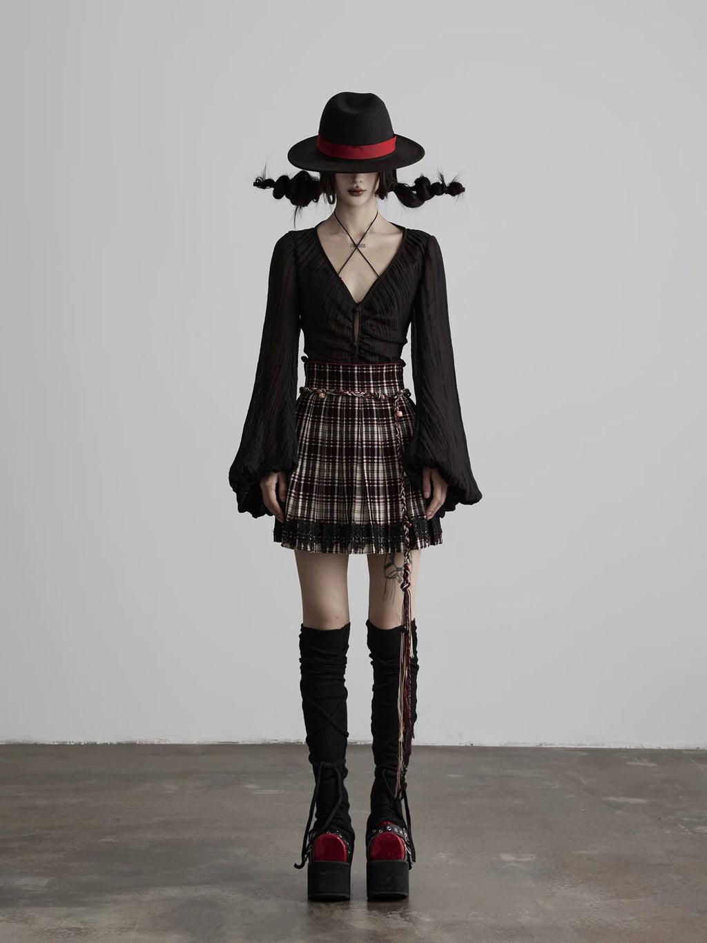 INDULGE Checked Lace Stitching Skirt