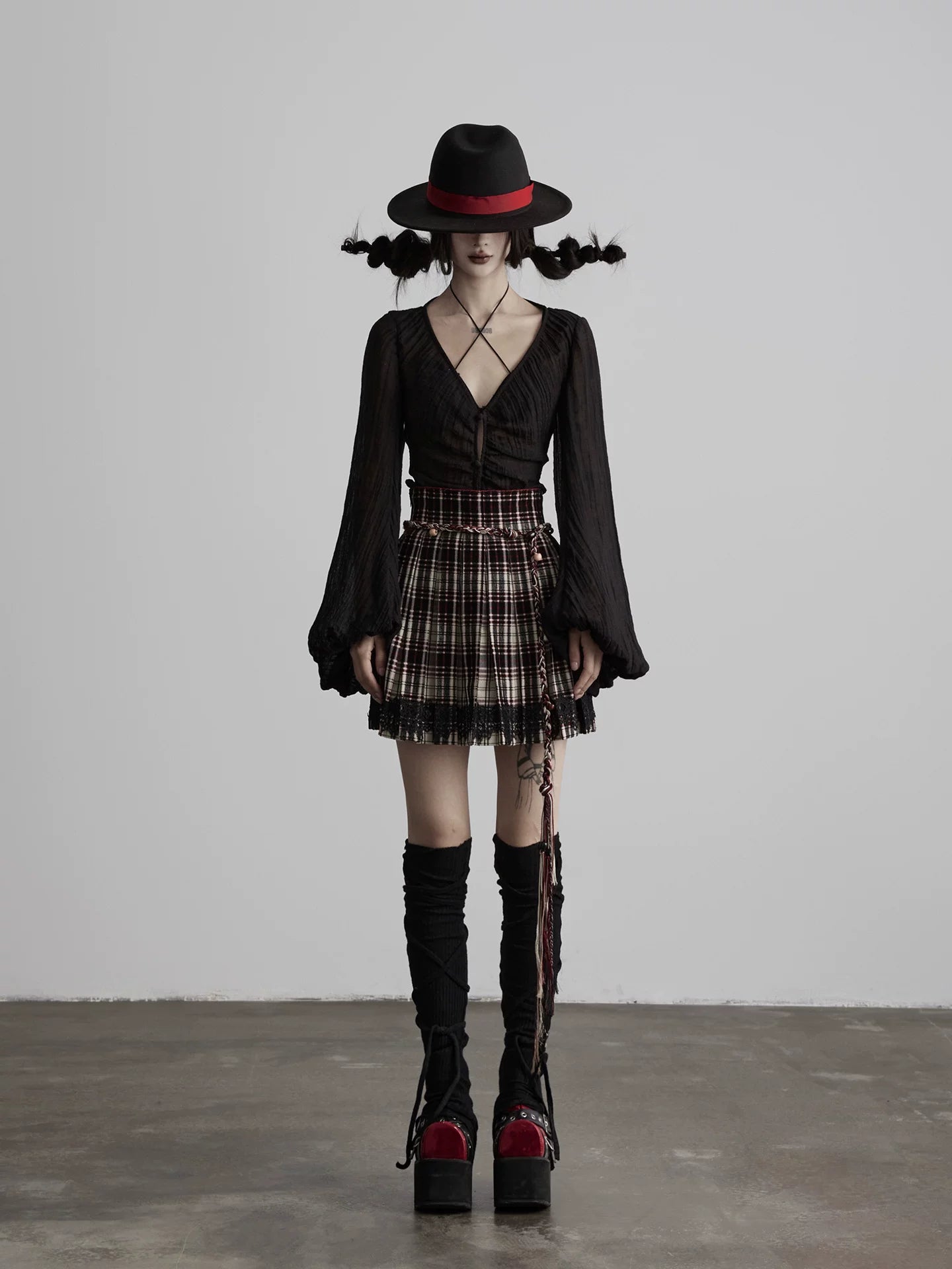 INDULGE Checked Lace Stitching Skirt