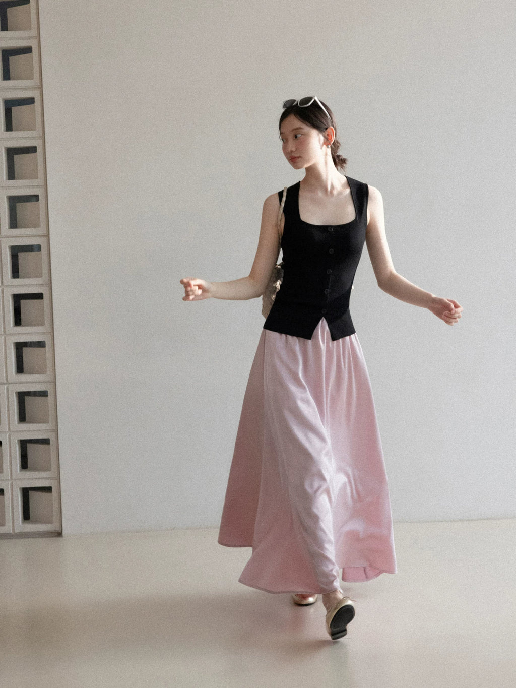 Cantonstory Square Neck Waist Sleeveless Suspender Vest Skirt Set