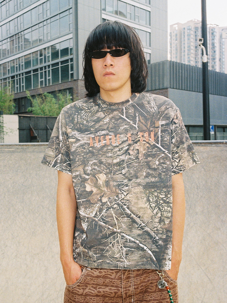 AVENUESON Desert Camouflage Classic LOGO Tee