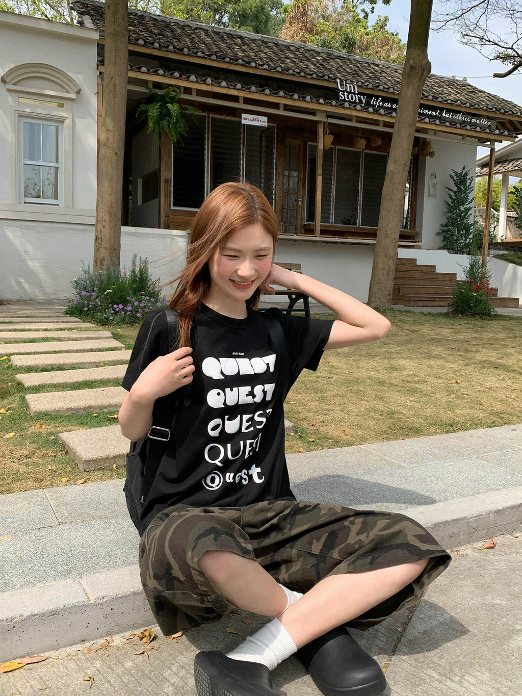 KANO Monogram Print Loose Shoulder Tee