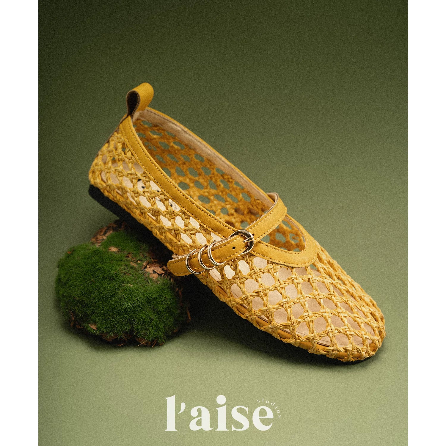 L'aise Vintage Fashion Strap-on Shoes