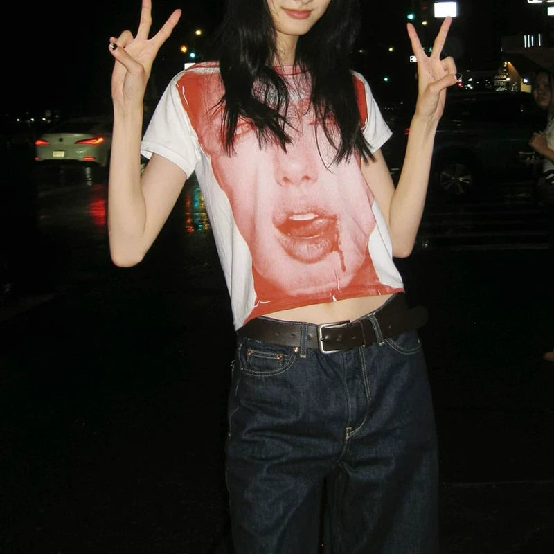 Wang Youbing Retro Portrait Lazy Wind Slim Tee