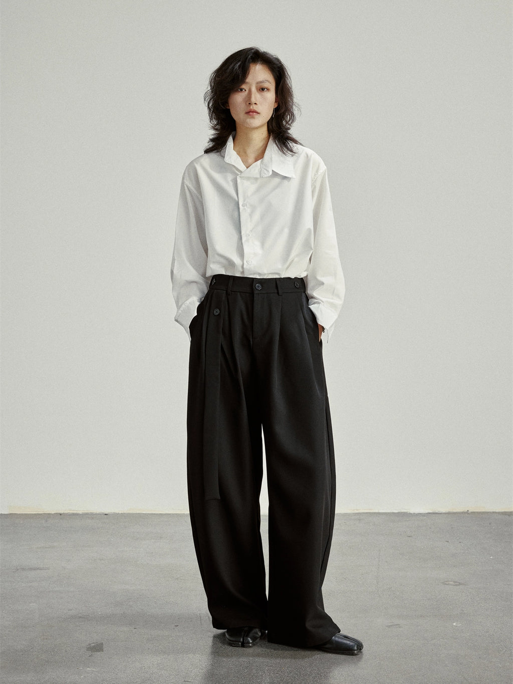 SUNYVONNE Pleated Versatile Suit Pants