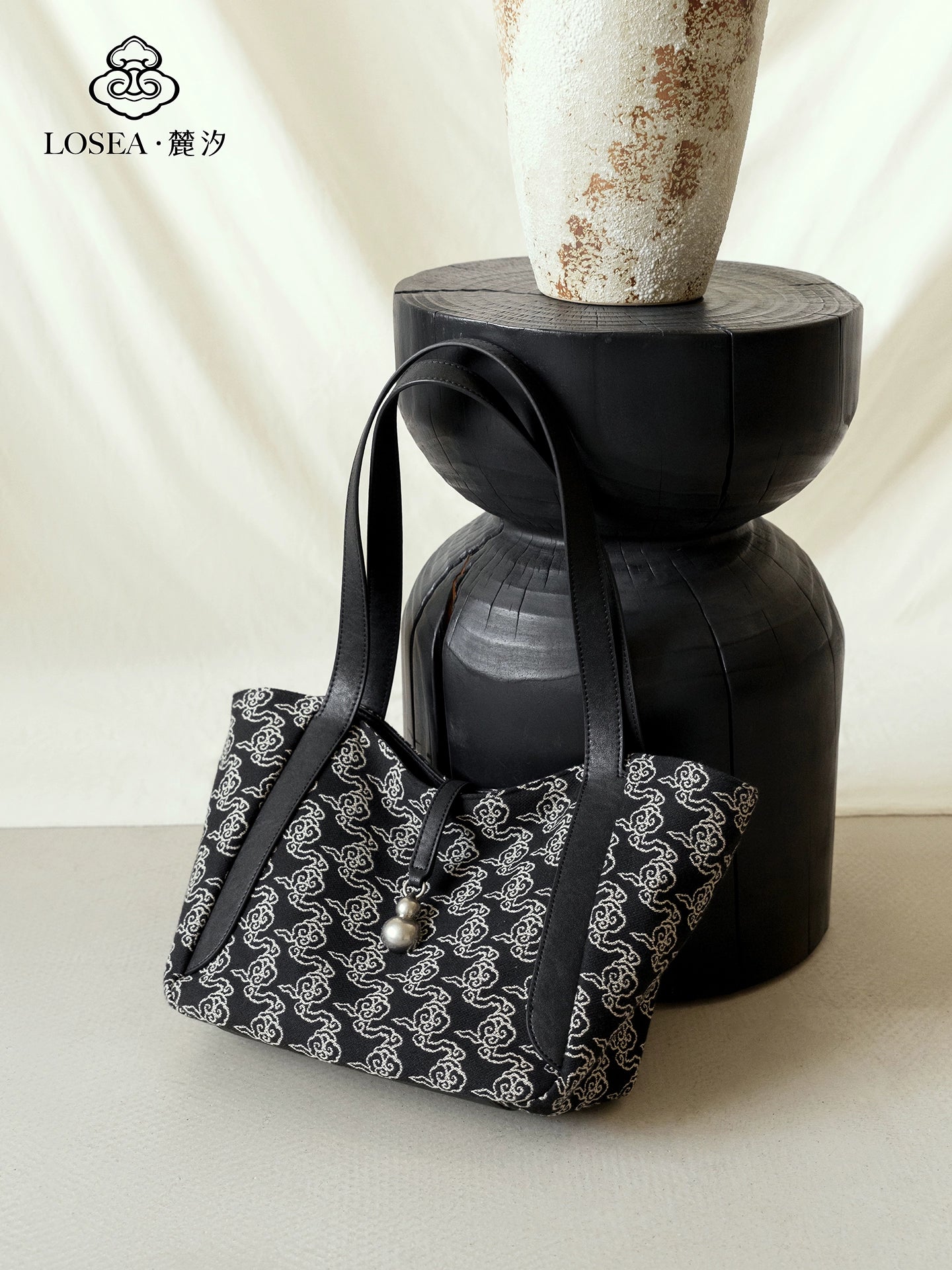 LOSEA Versatile Embroidered Vegetable Basket Tote Bag