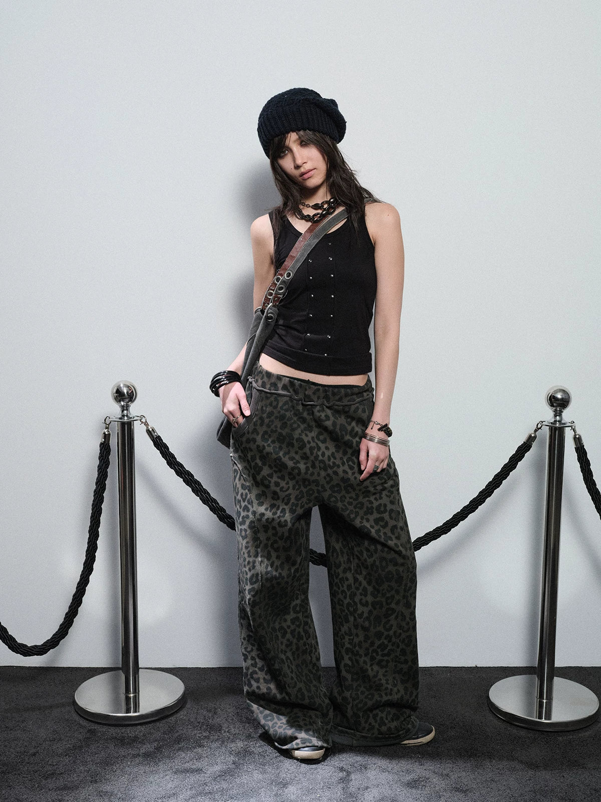WearAndtear Leopard Print Burr Rivet Wide-leg Straight Sweatpants