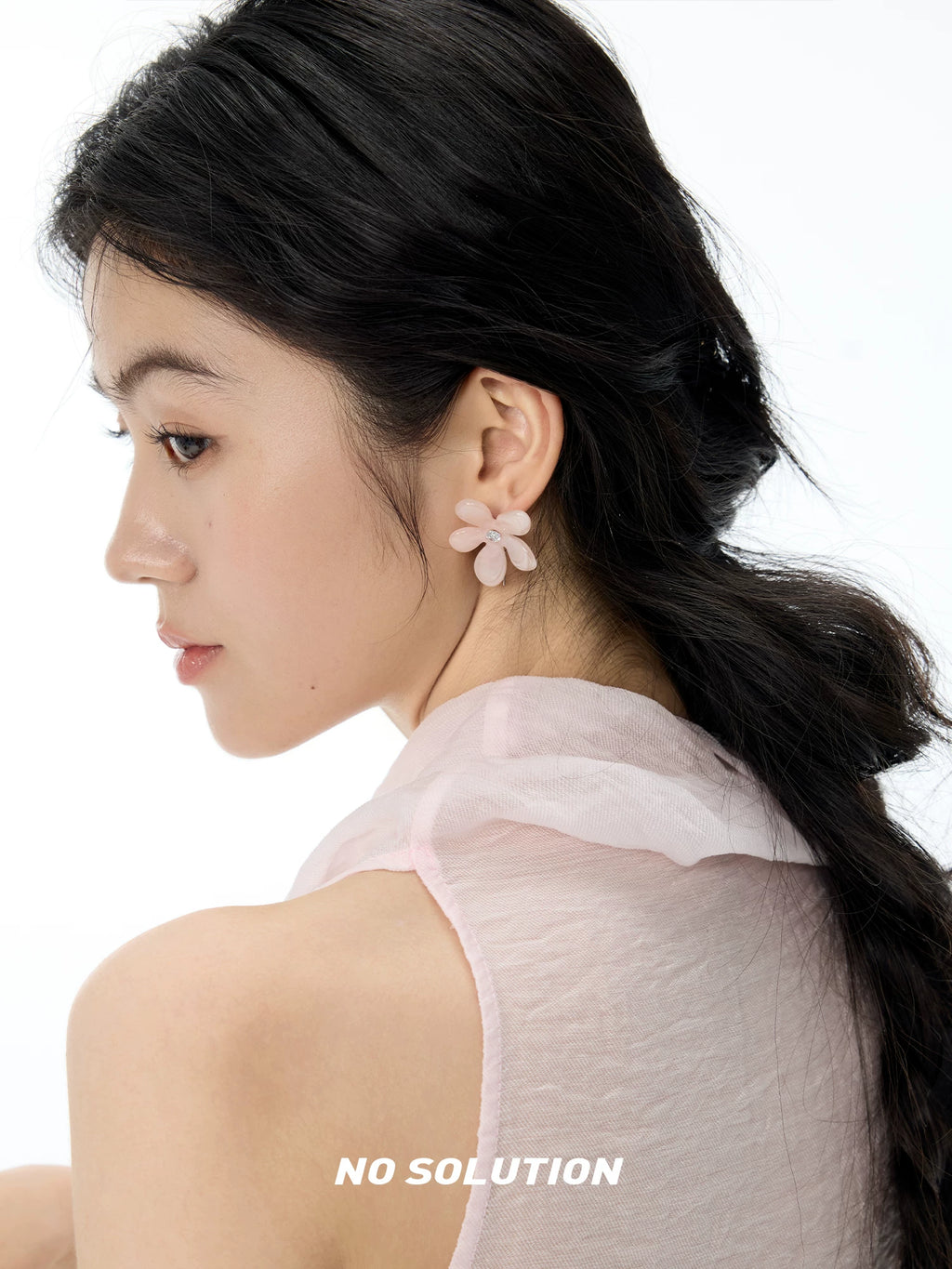 NO SOLUTION Smudge Flower Earrings