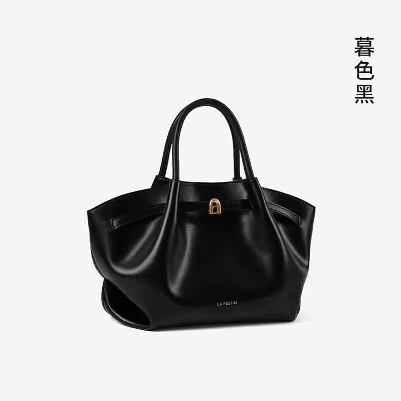 La Festin Niche Messenger Bag