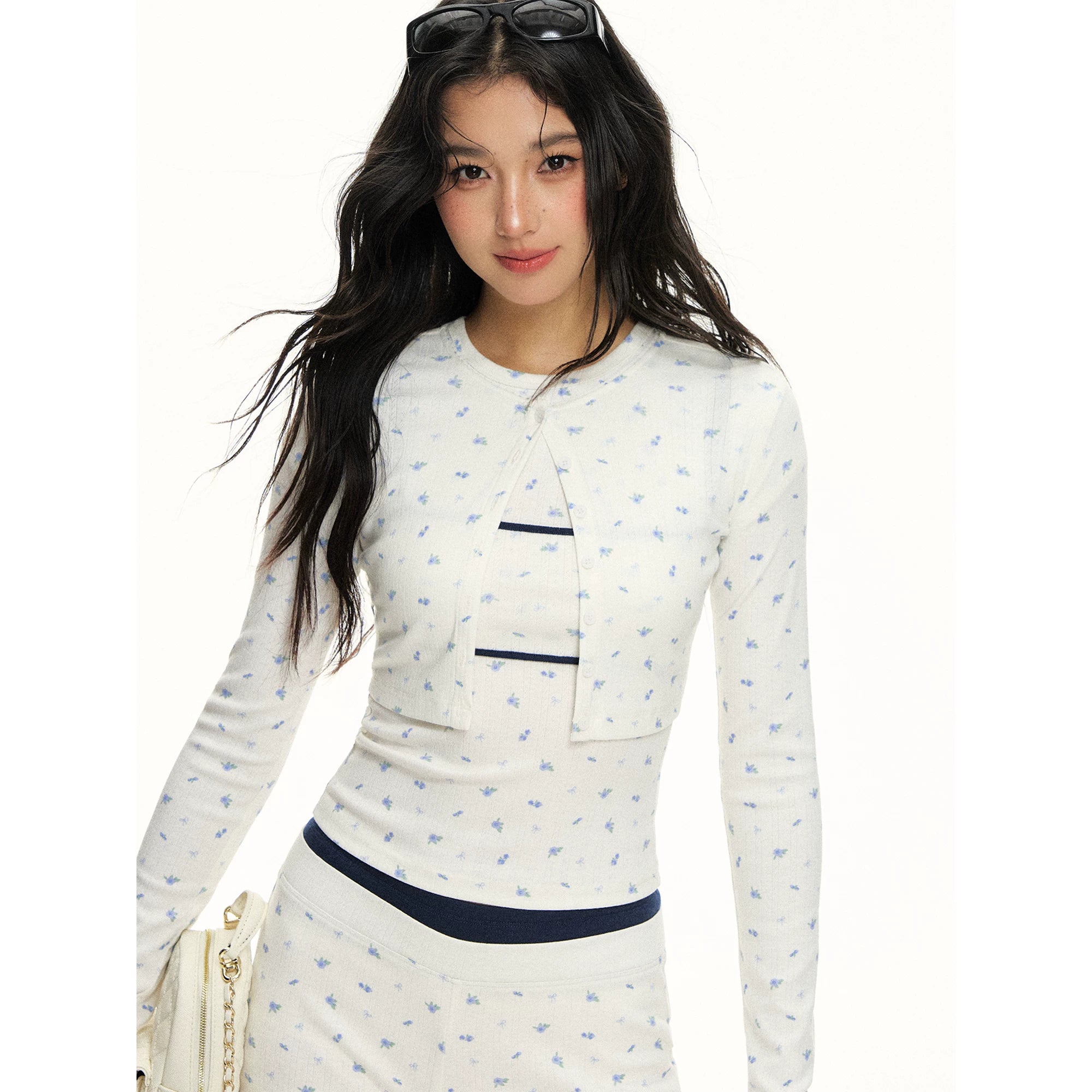 Ariseism Small Floral Slim Versatile Three-piece Set