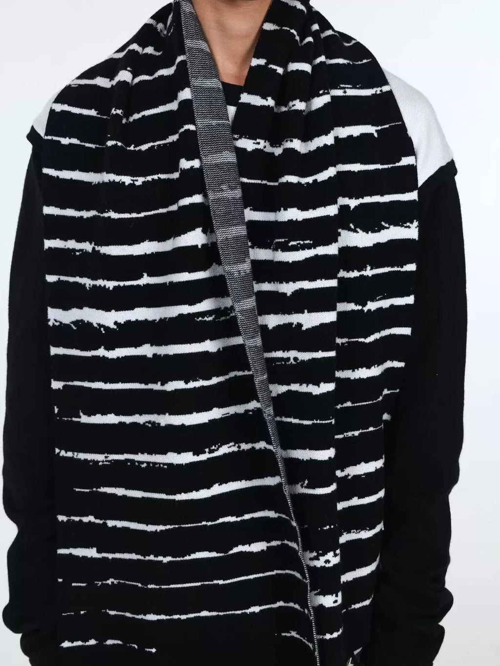 DETW Striped Knitted Fringed Scarf Scarf