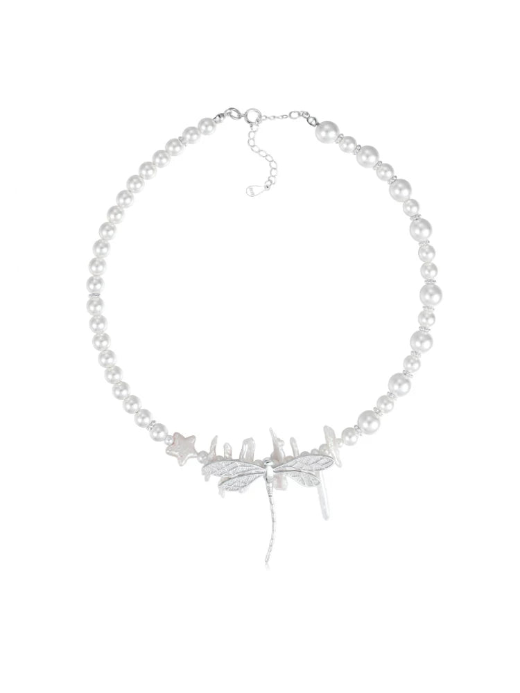 NO SOLUTION Dragonfly Baroque Pearl Necklace