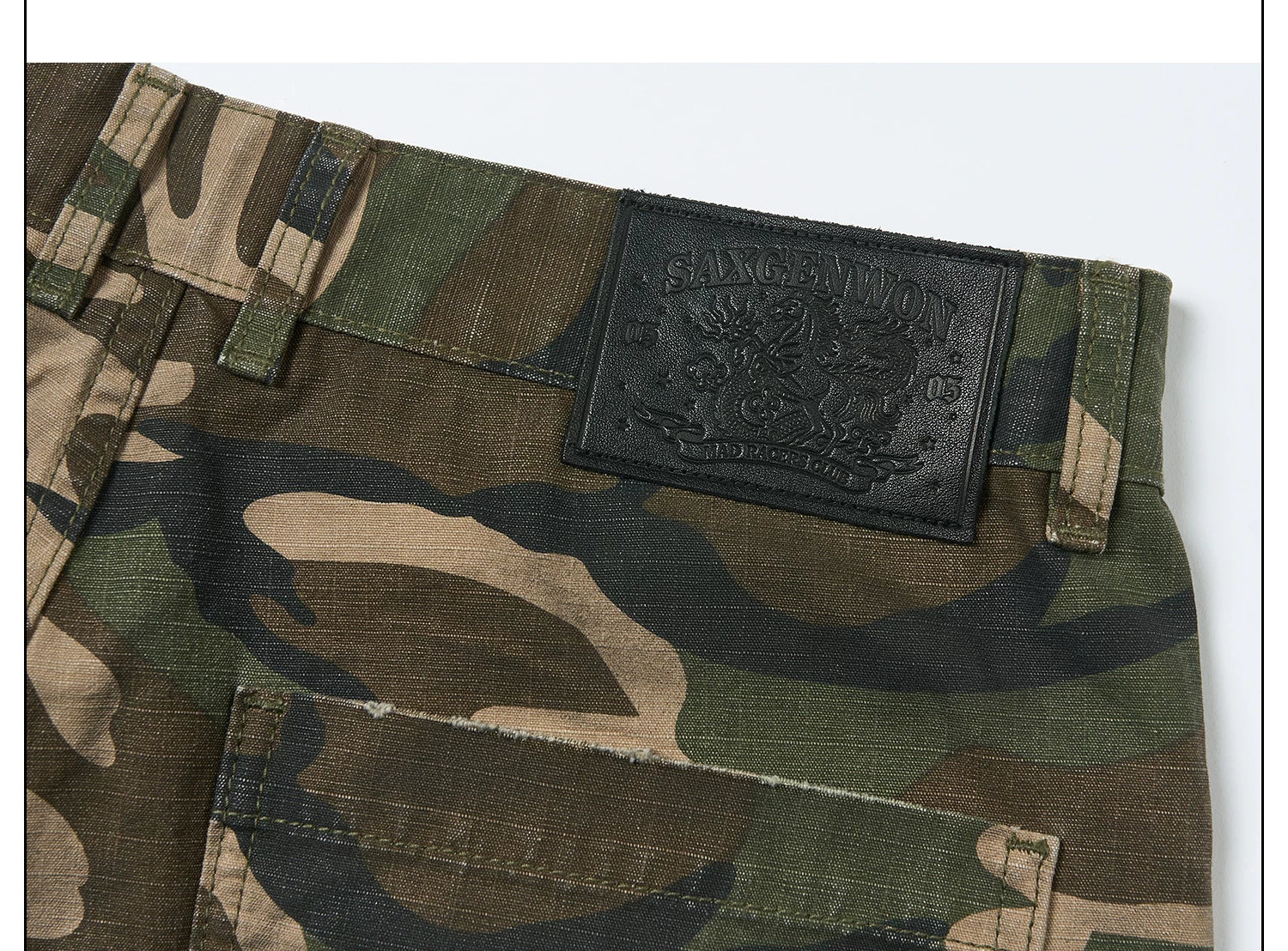 SAXGENWON Ink Splashing Camouflage Loose Tooling Shorts