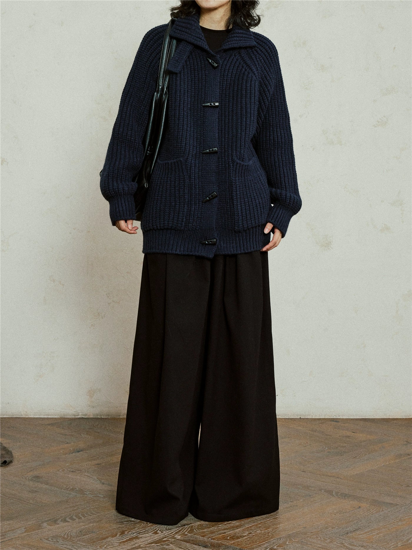 SUNYVONN Horn Buckle Stand-up Neck Knitted Cardigan