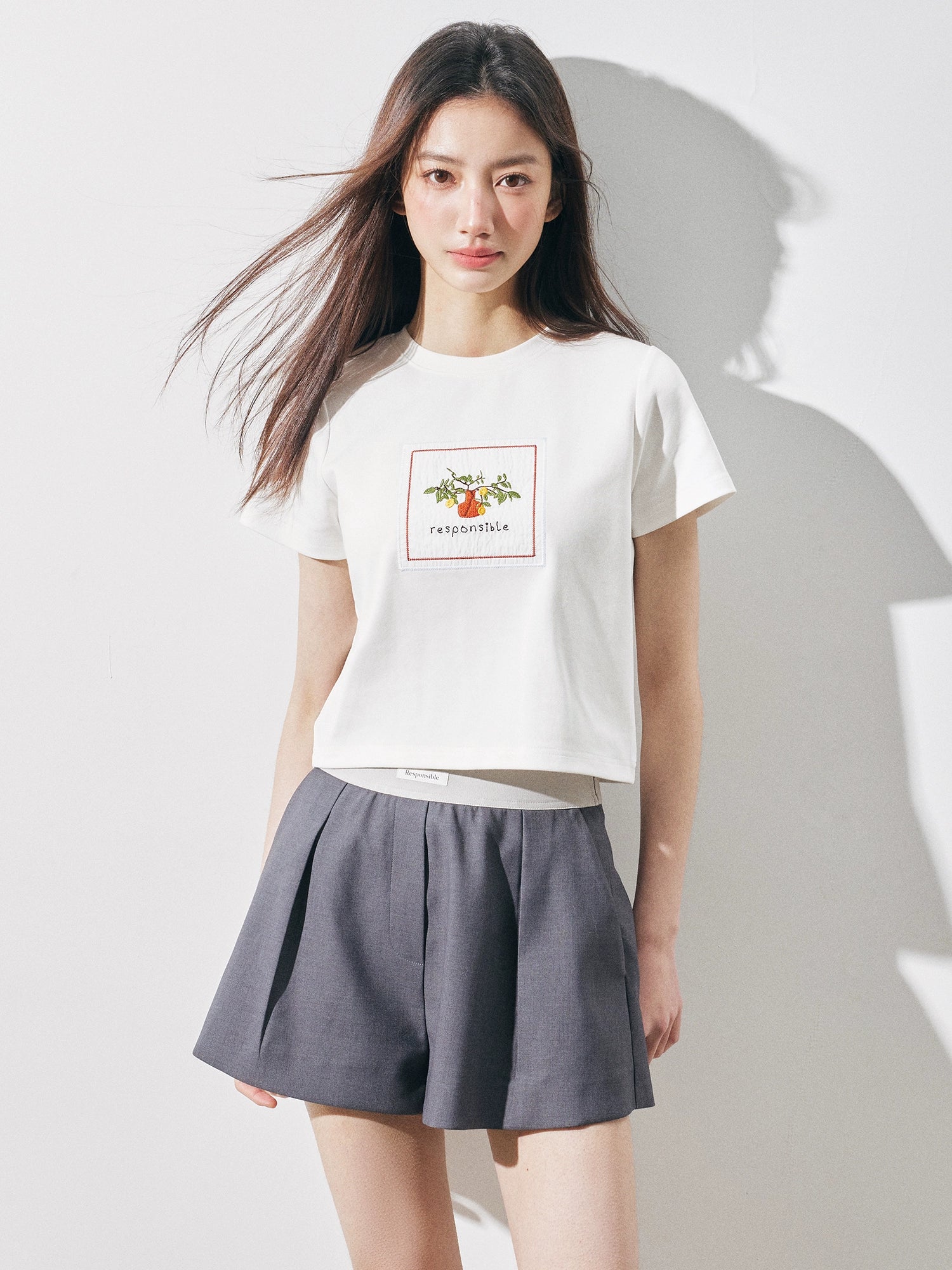 RPB BRAND Vase Vintage Sticker Embroidery Tee