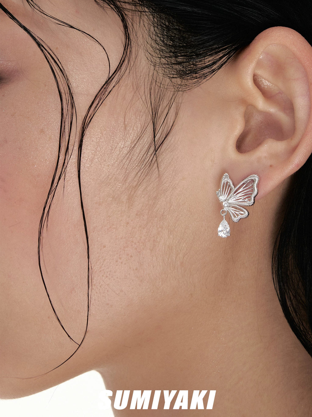 SUMIYAKI Niche Butterfly Earrings