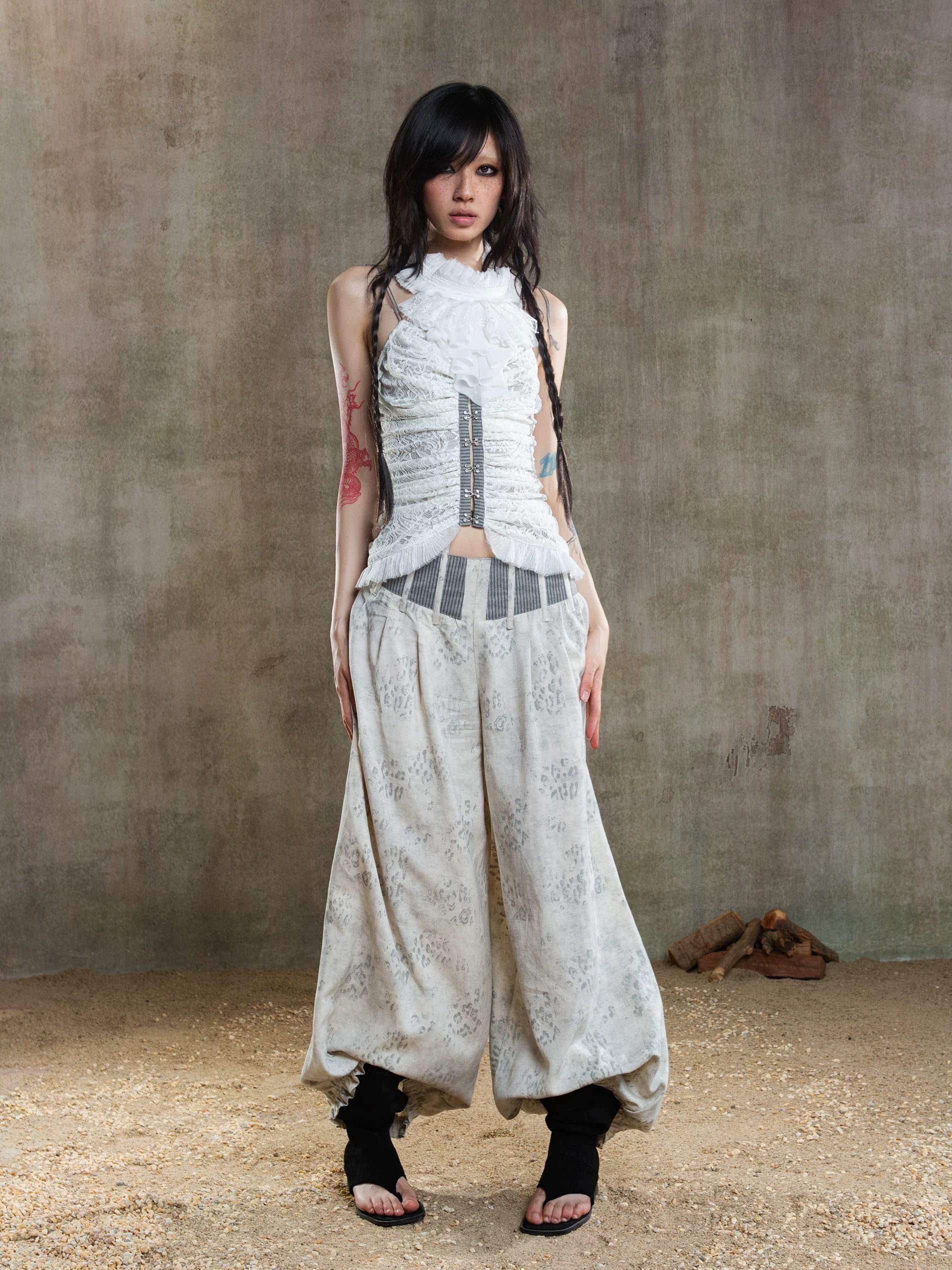 ARIADNAw Multi-pleated Backless Slim Lace Camisole