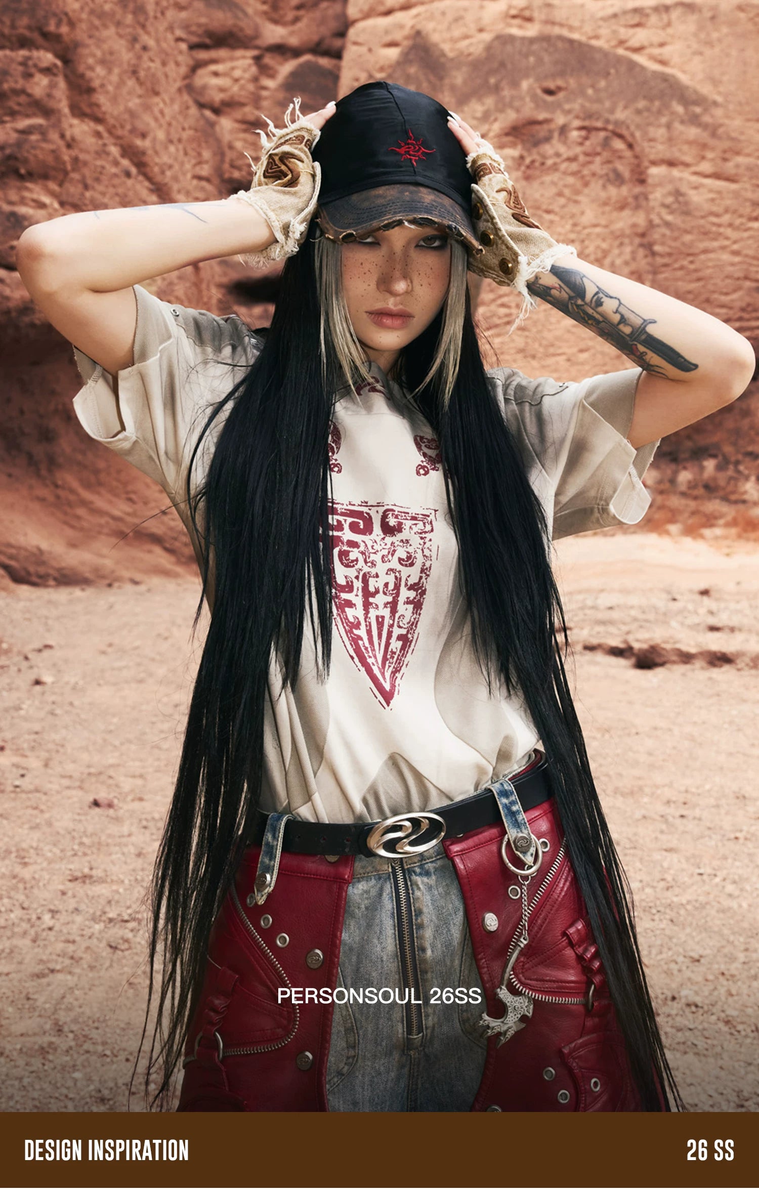 PERSONSOUL Totem Pattern Sports Slim Tee