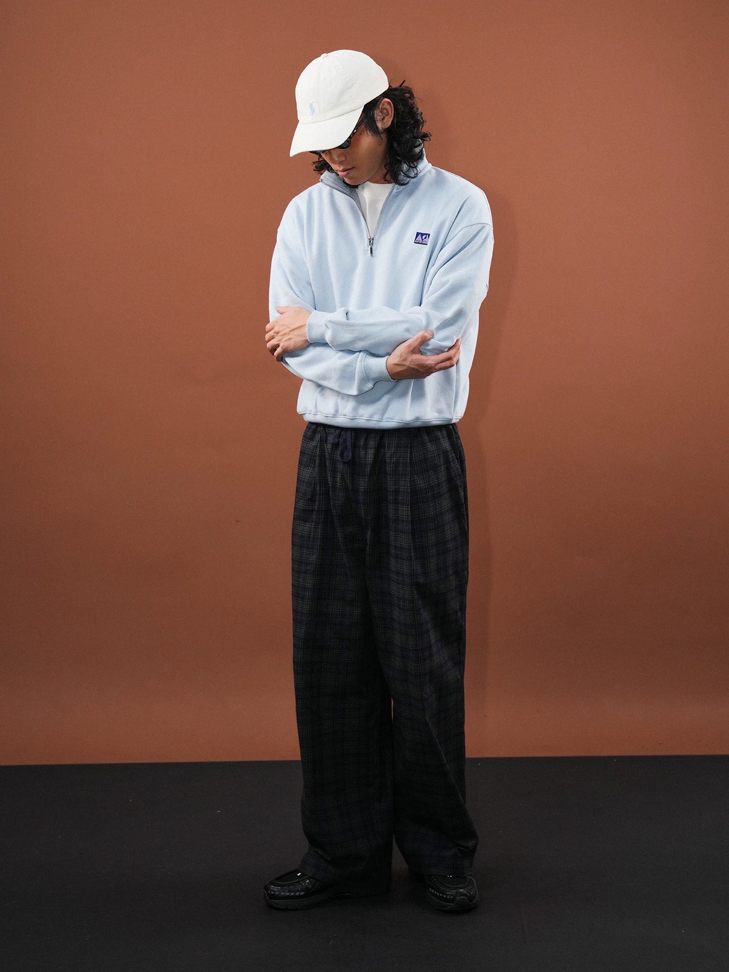 O3PARK Retro Plaid Loose and Versatile Trousers