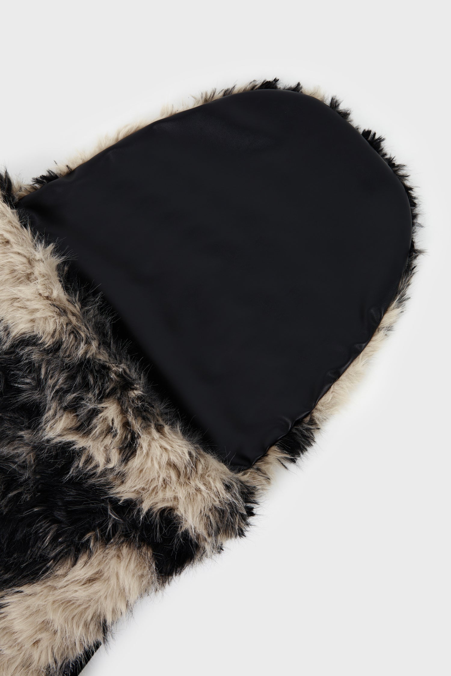 DirtySix "An Oat Cow" Wandering Wind Large Hairy Bag