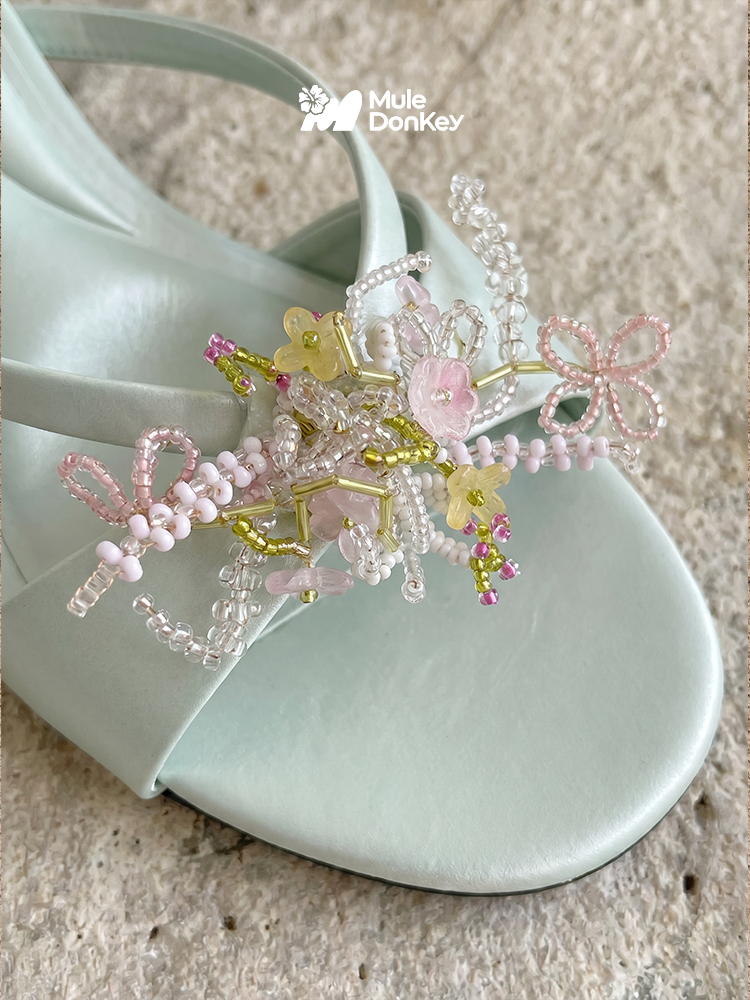 Donkey Flowers in Thick Heel Sandals