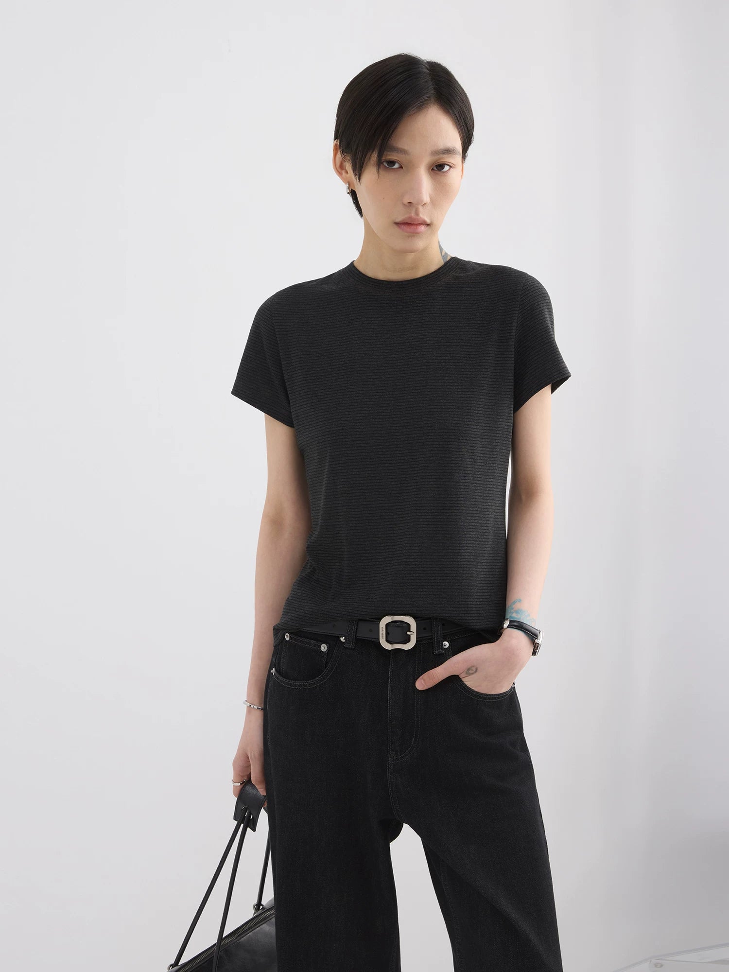Sameuoo Front Shoulder Slim Striped Tee