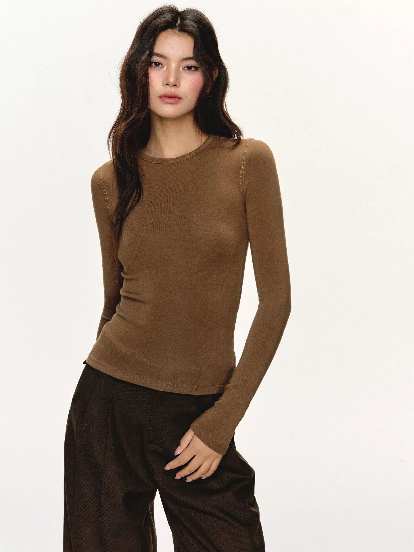 Anna Aneae Crewneck Slim Slim Long Sleeves
