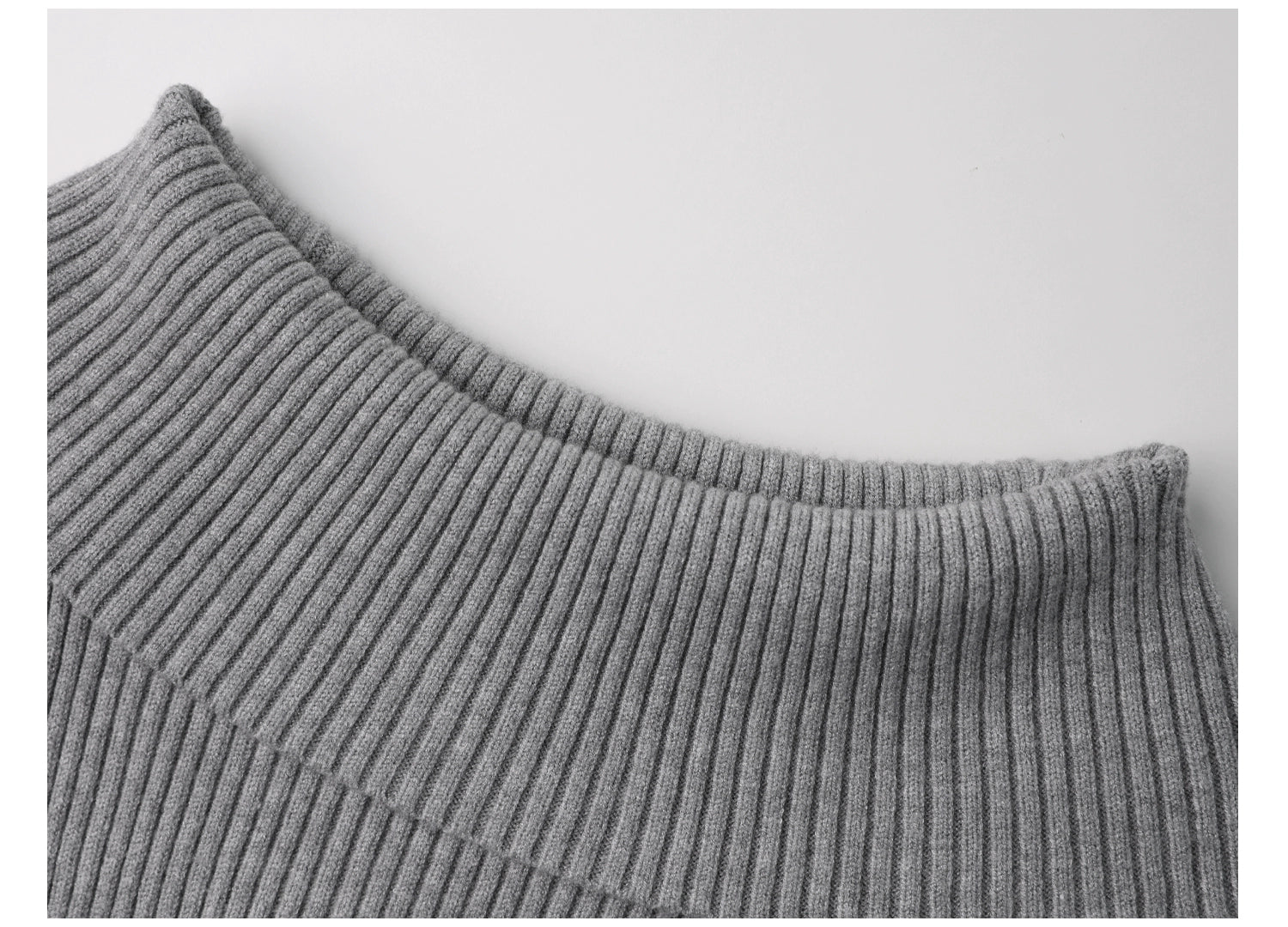 EIGHTHMONTH One-word Shoulder Slim-fit Knitted Sweater