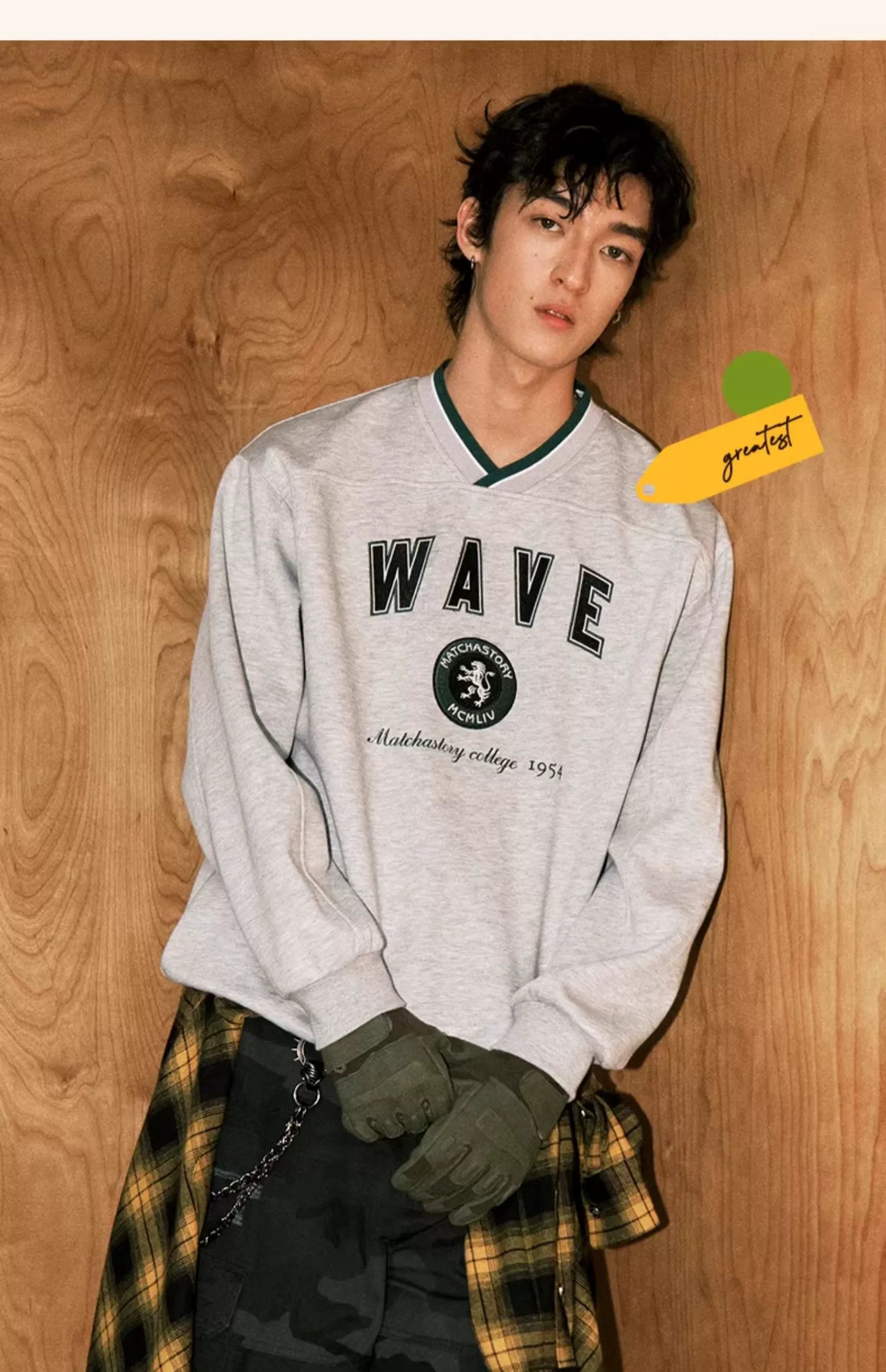 MATCHA STORYV Neck Print Loose-fitting Sport Sweater