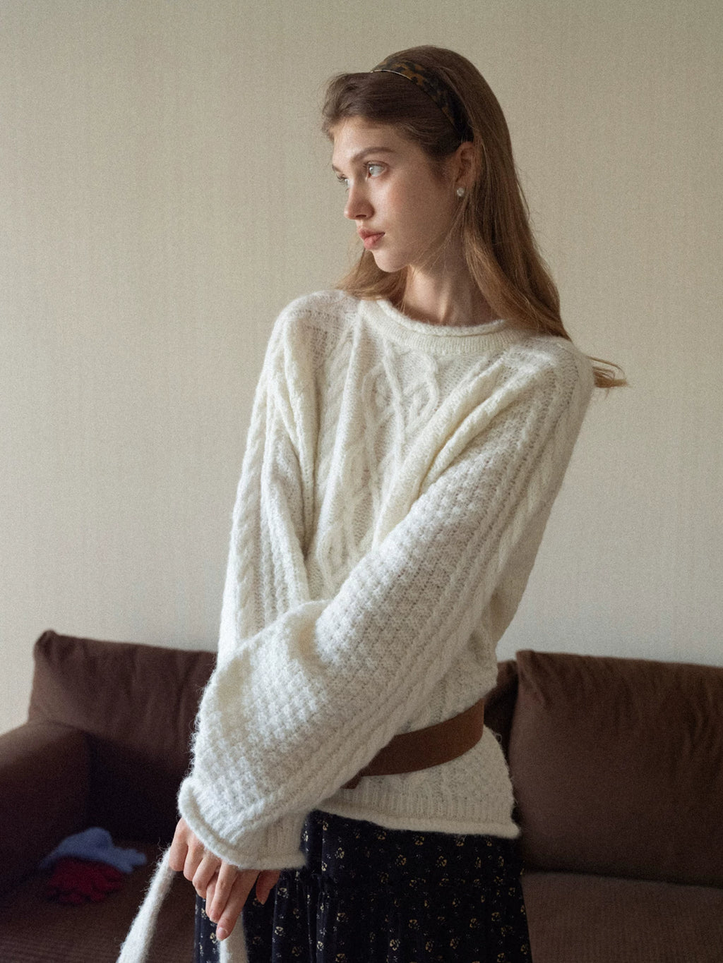 EGGKA Crimped Twist Loose and Thin Casual Sweater