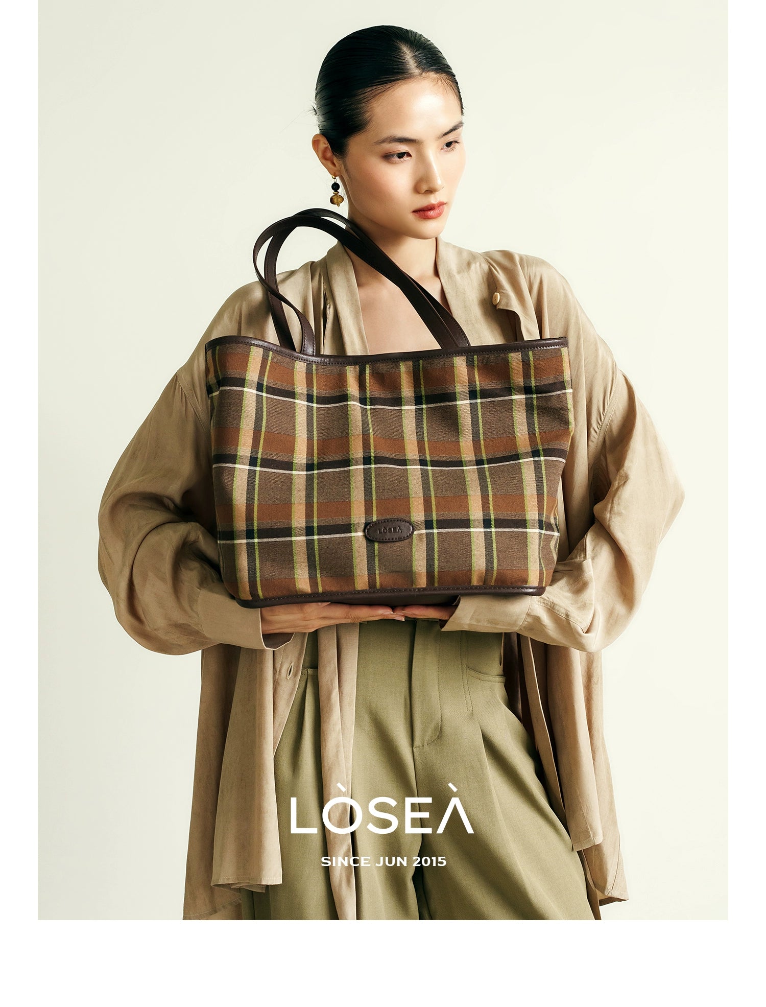 LOSEA "All Things Grow" Tie-dye flocking large-capacity tote bag