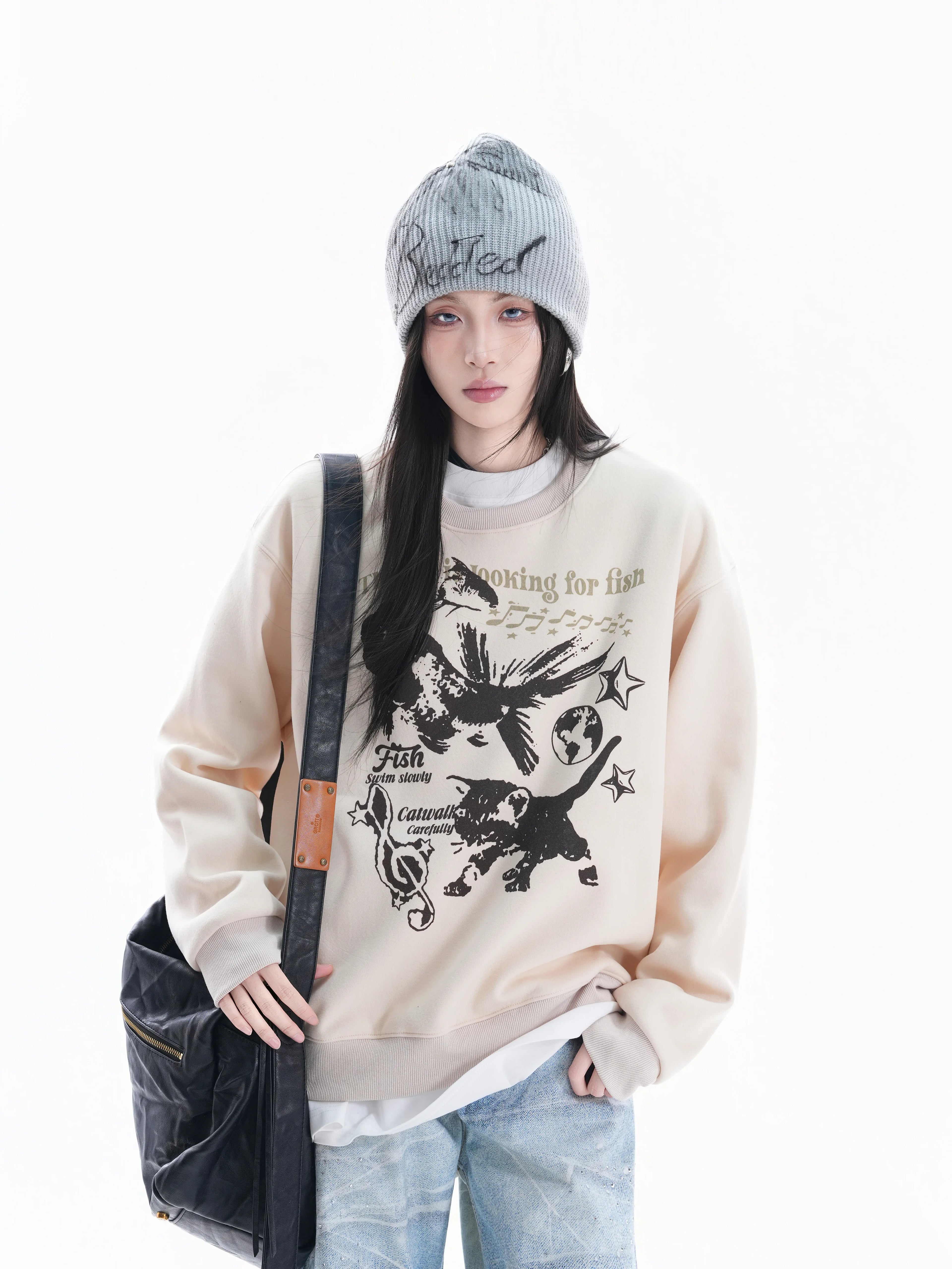 Zuocisankon Retro Cat Print Crew Neck Fleece Sweater