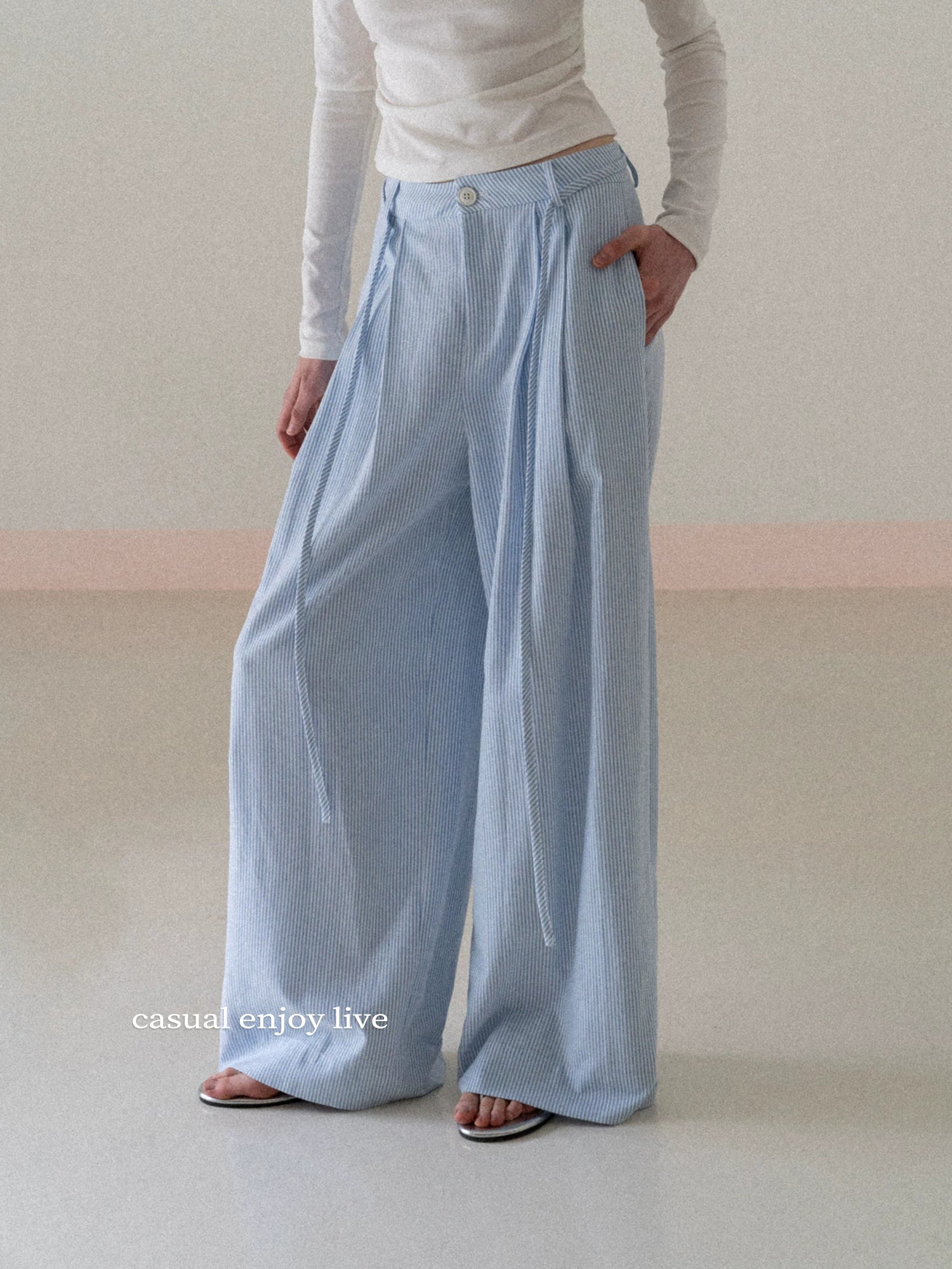 EGGKA Striped High-waisted Wide-leg Slacks