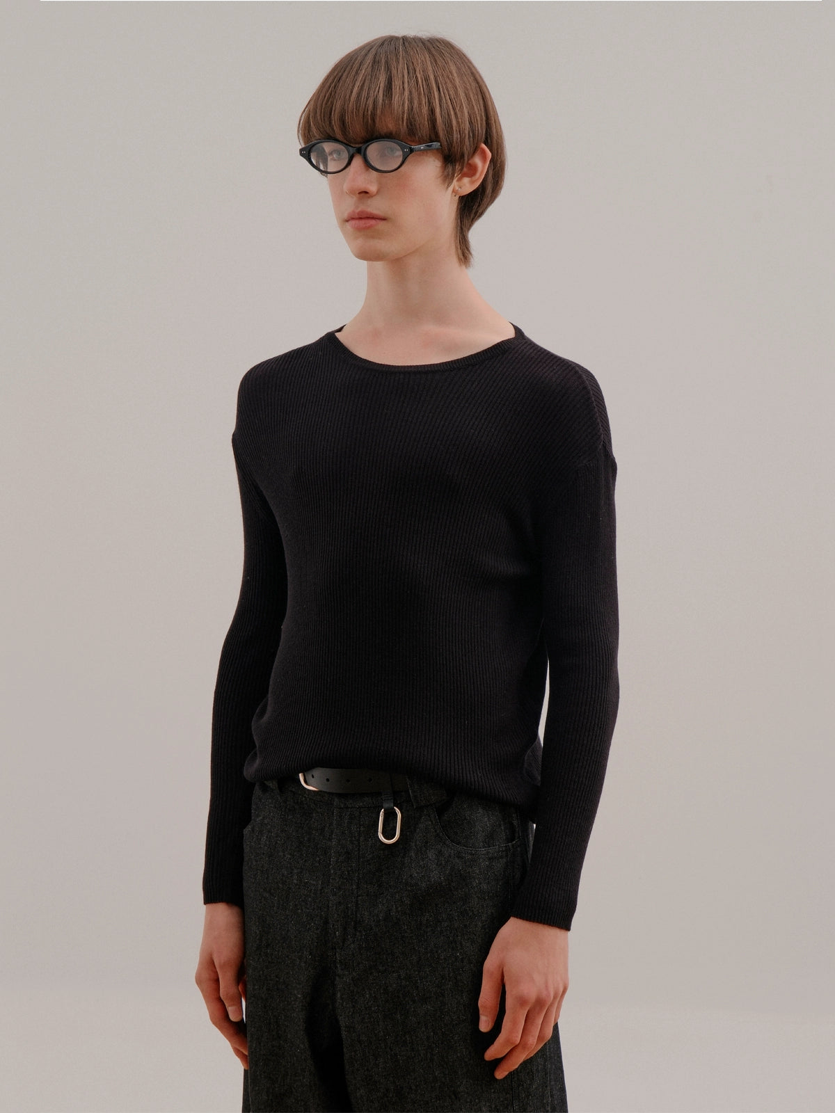 COLN Large Neckline Pit Strip Knitted Sweater