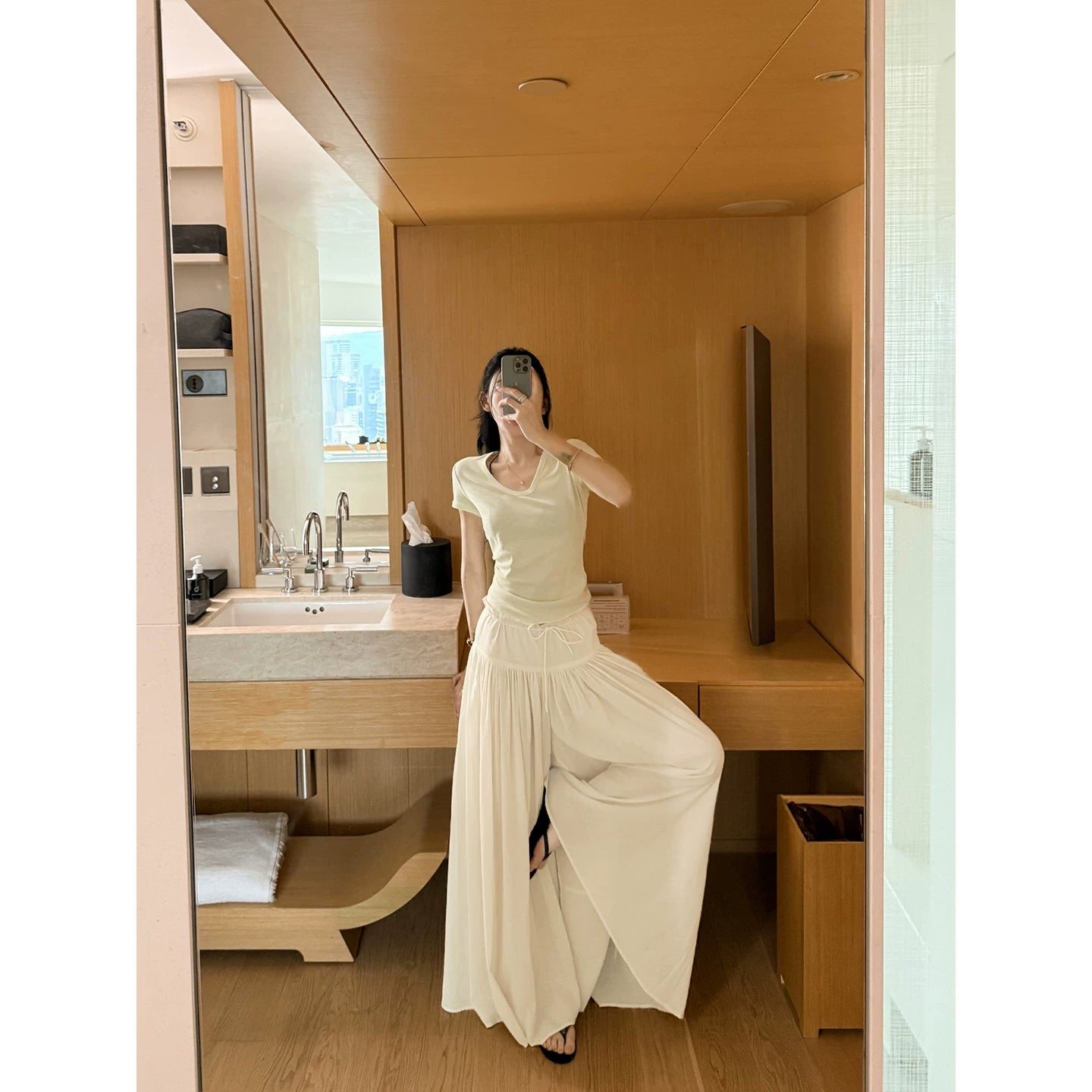 YOUNG KYLIN Shredded Wide-leg Culottes