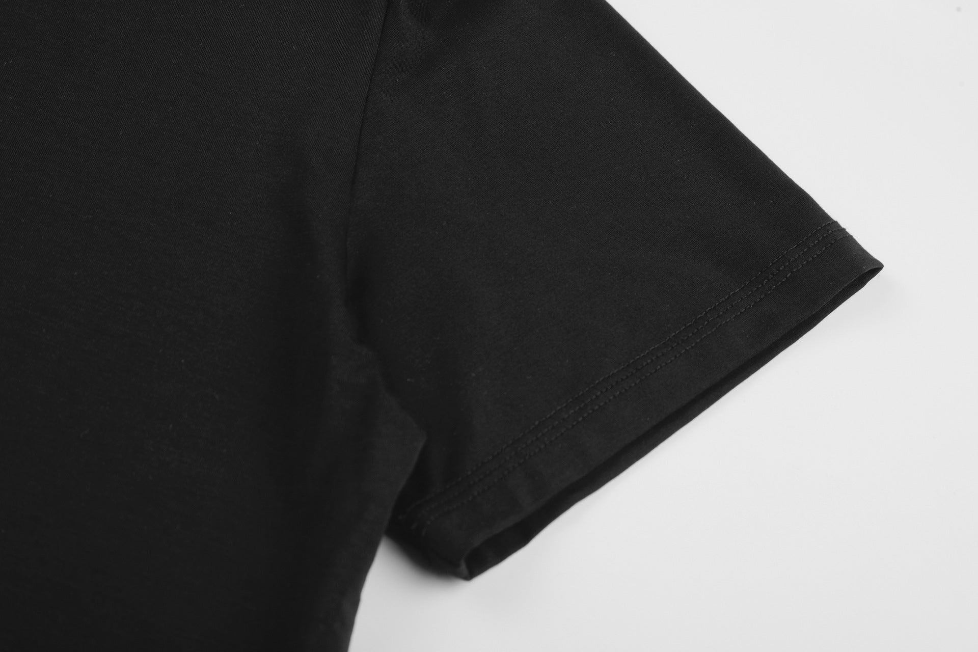 11KN Simple Casual Versatile Breathable Tee