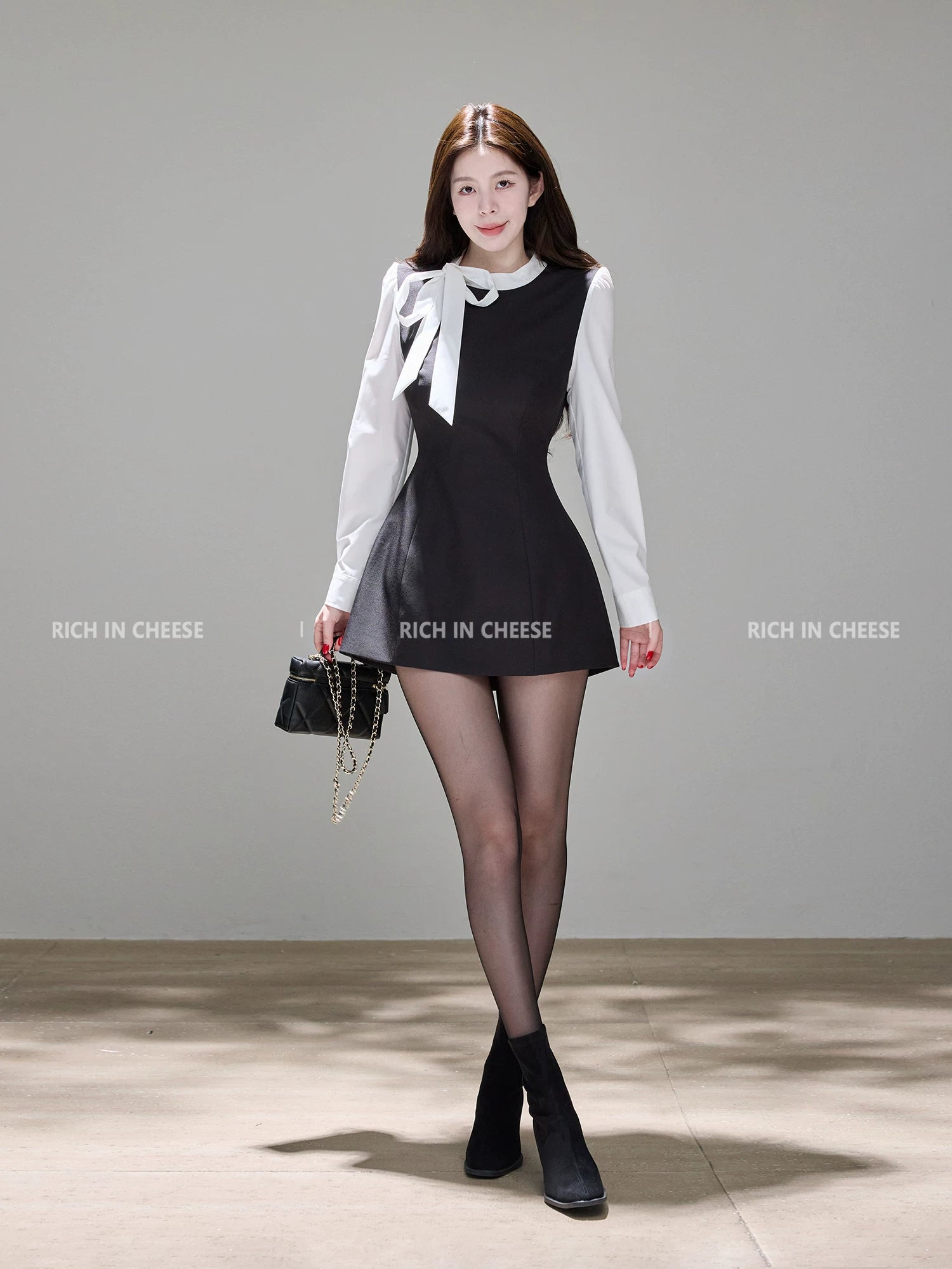 RICH IN CHEESE Lace-up Fake Two-piece Contrasting Dress