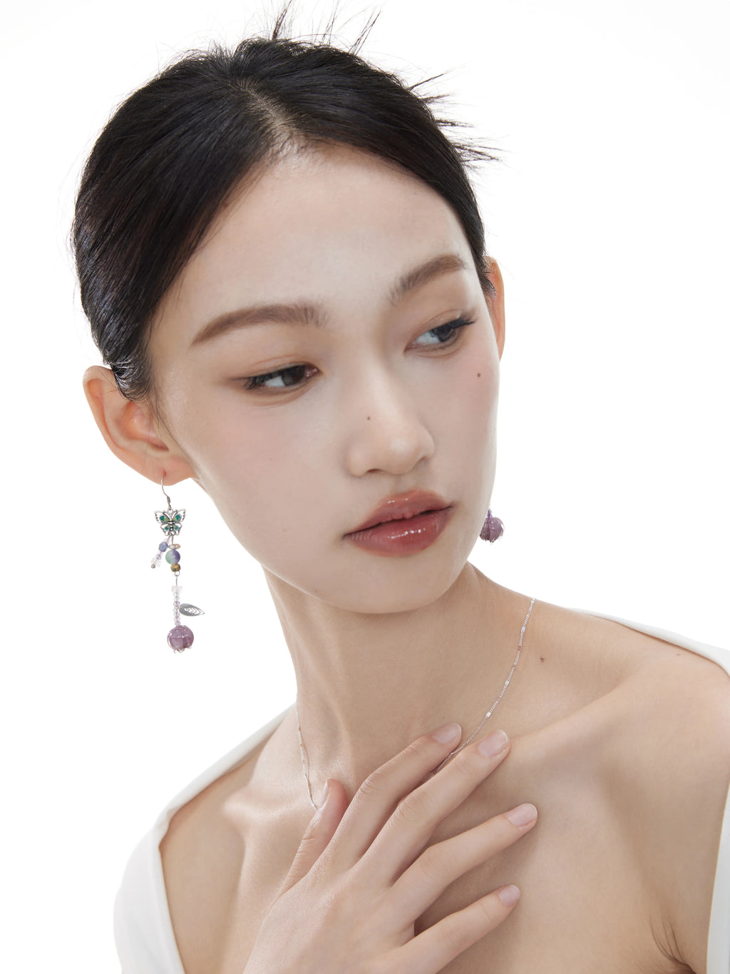 NO SOLUTION Niche Butterfly Earrings