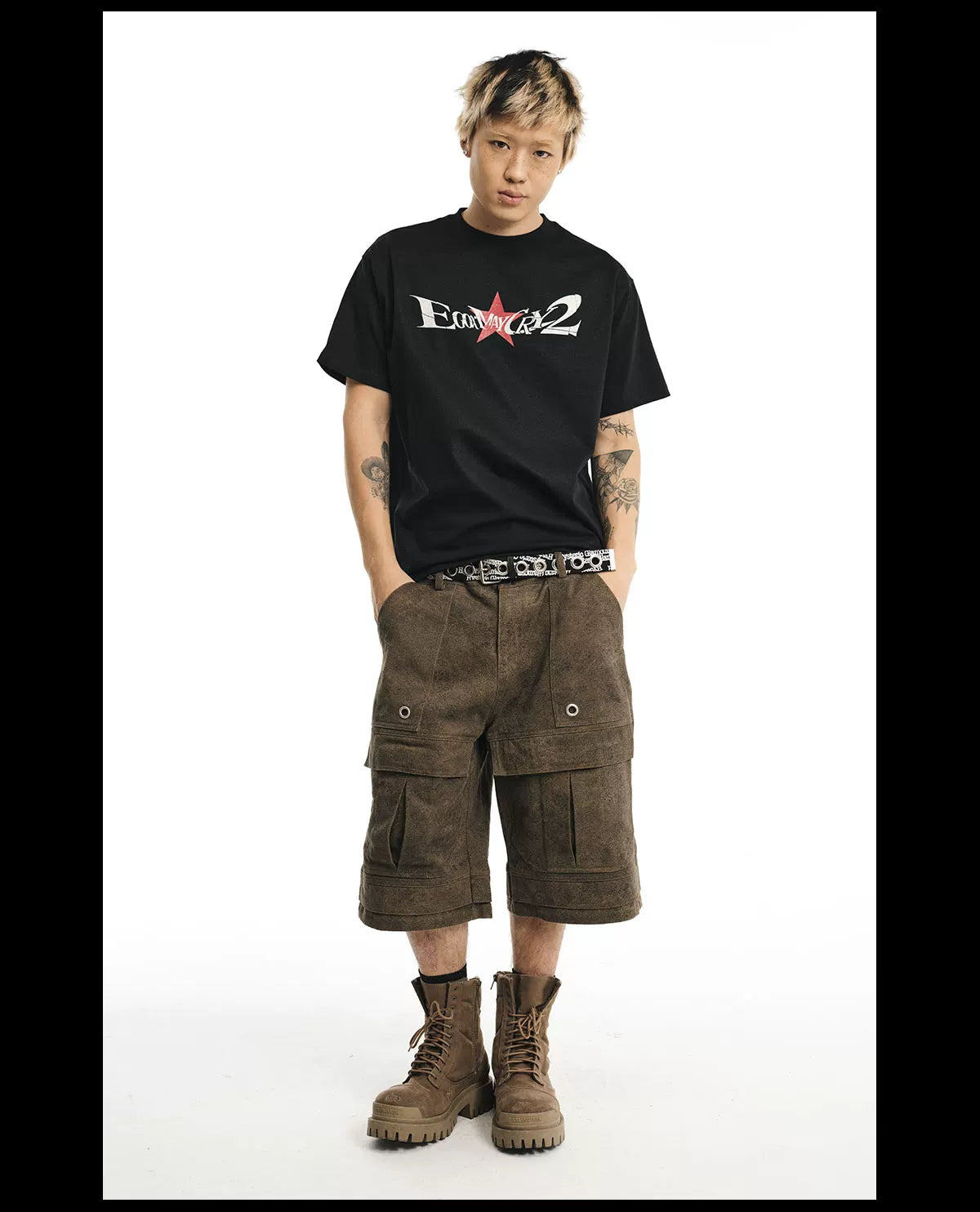 NOVACAM Retro Camo Female Spoof Fun Tee