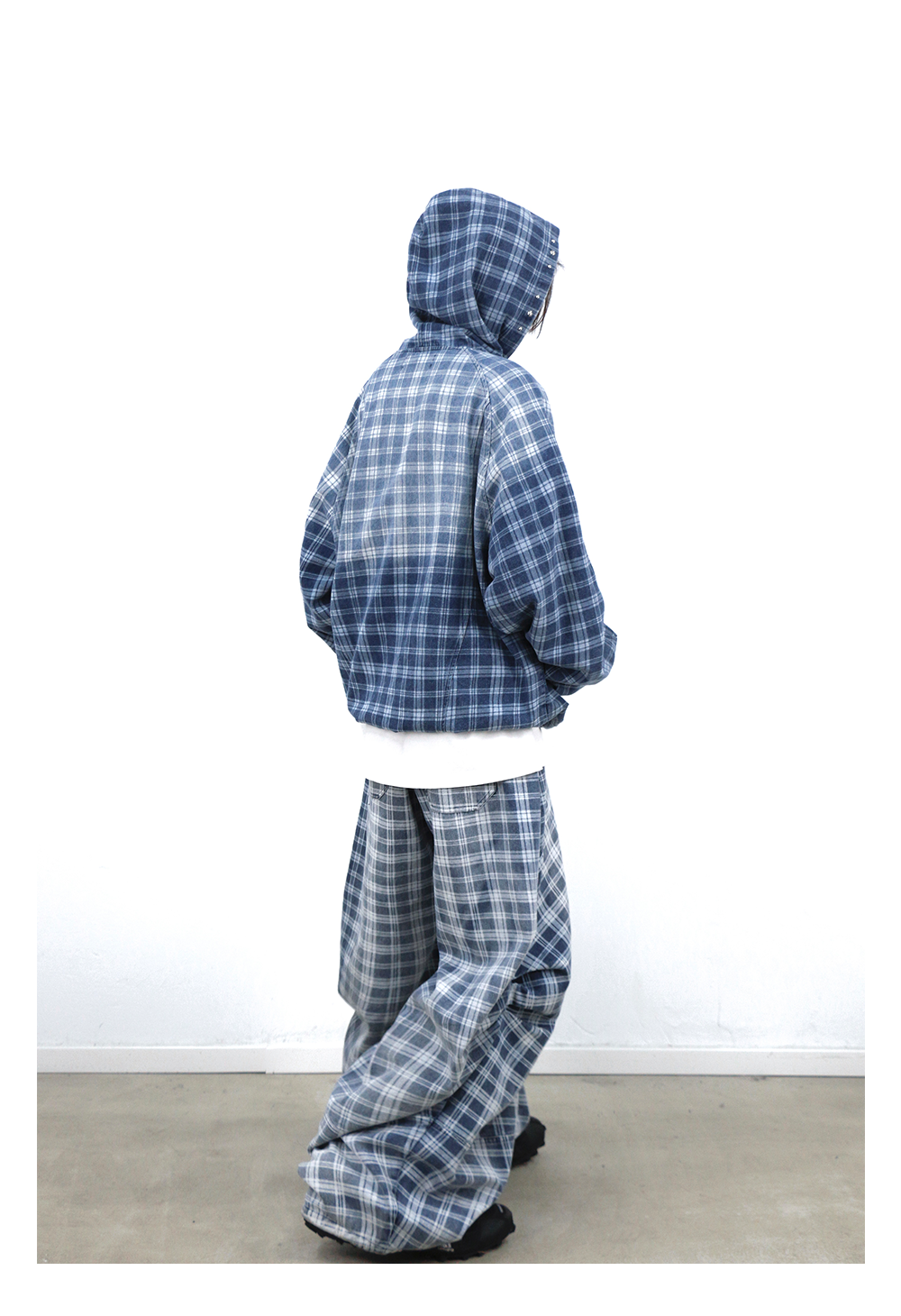 RELABEL Bump Studs Gradual Change Plaid Hooded Denim Sweater