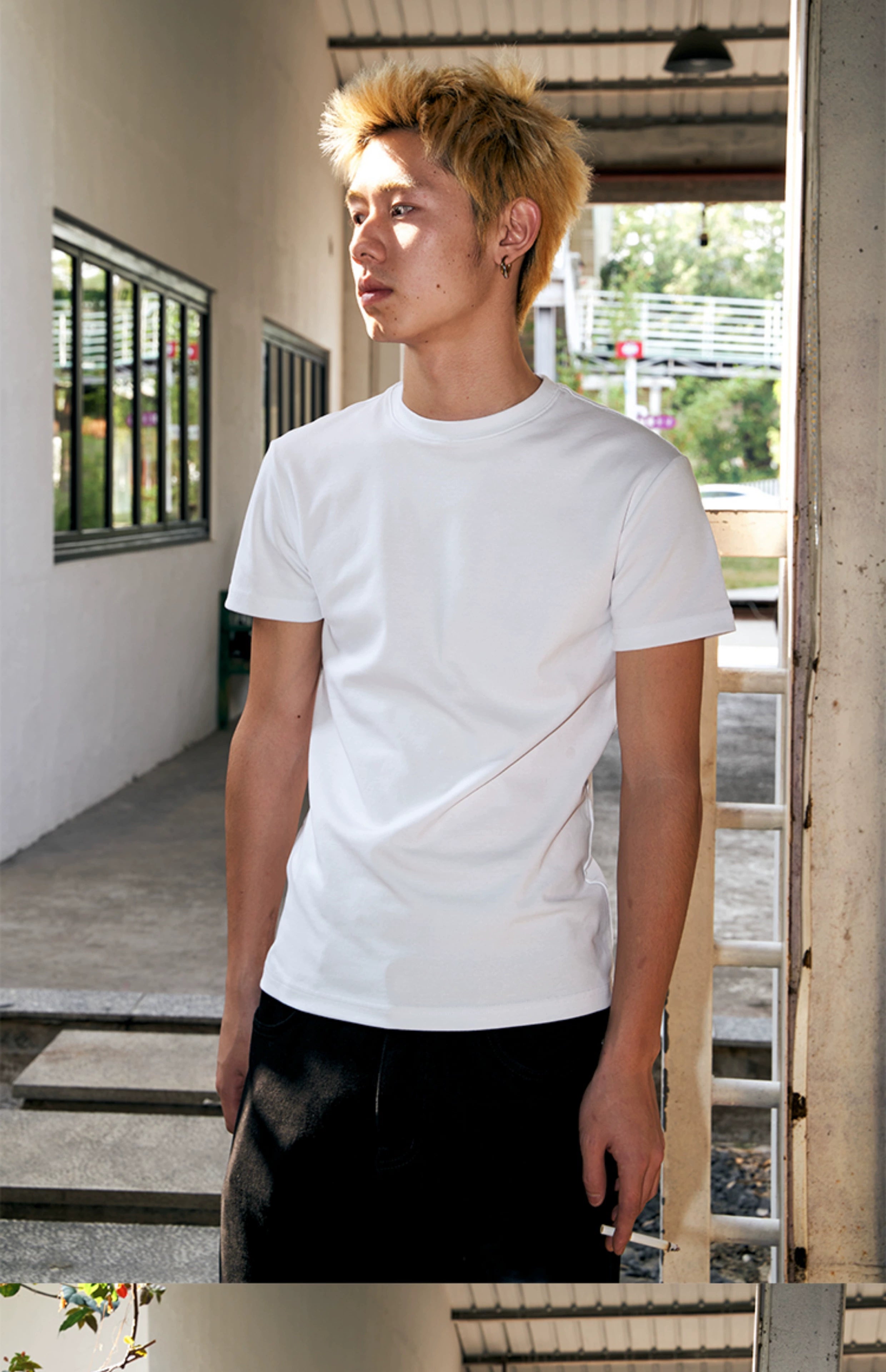 OBSESSWITH Basic Crew Neck Tee