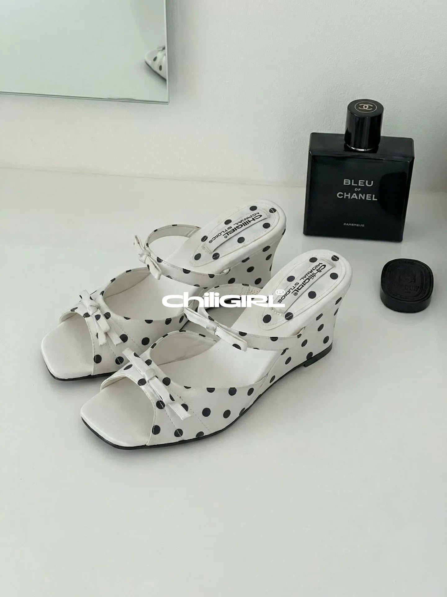 CHILIGIRL Polka Dot Wedge Heel with Square Head Cool Slippers