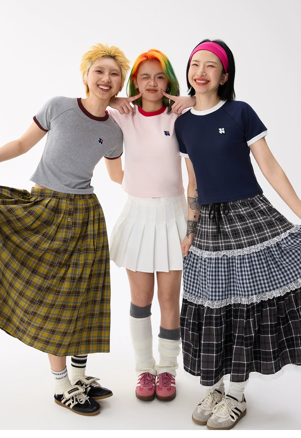 OWOX Color Matching Short Logo Slim and Thin Tee