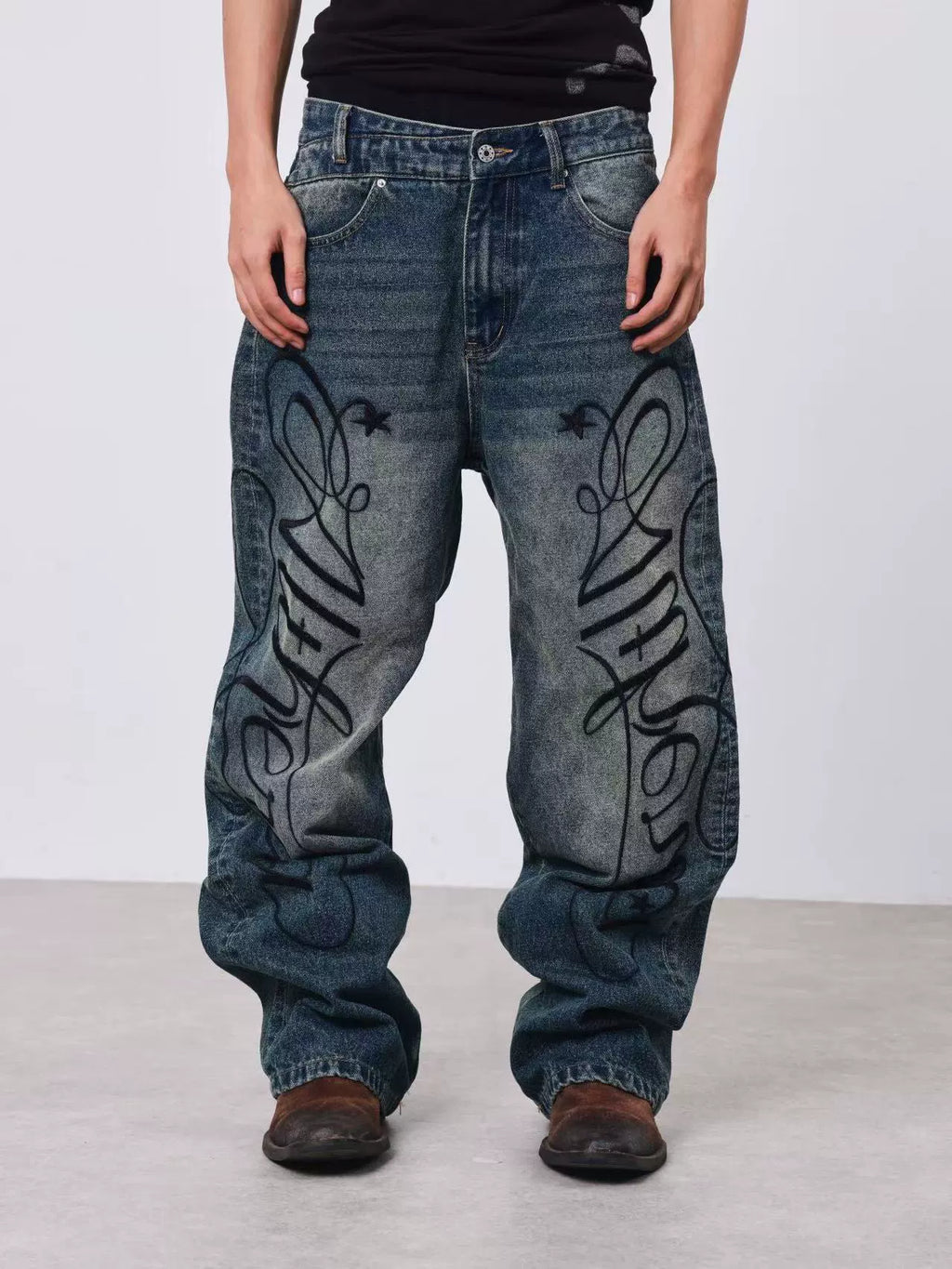 DETW Embroidered Print Vintage Straight Stacked Jeans