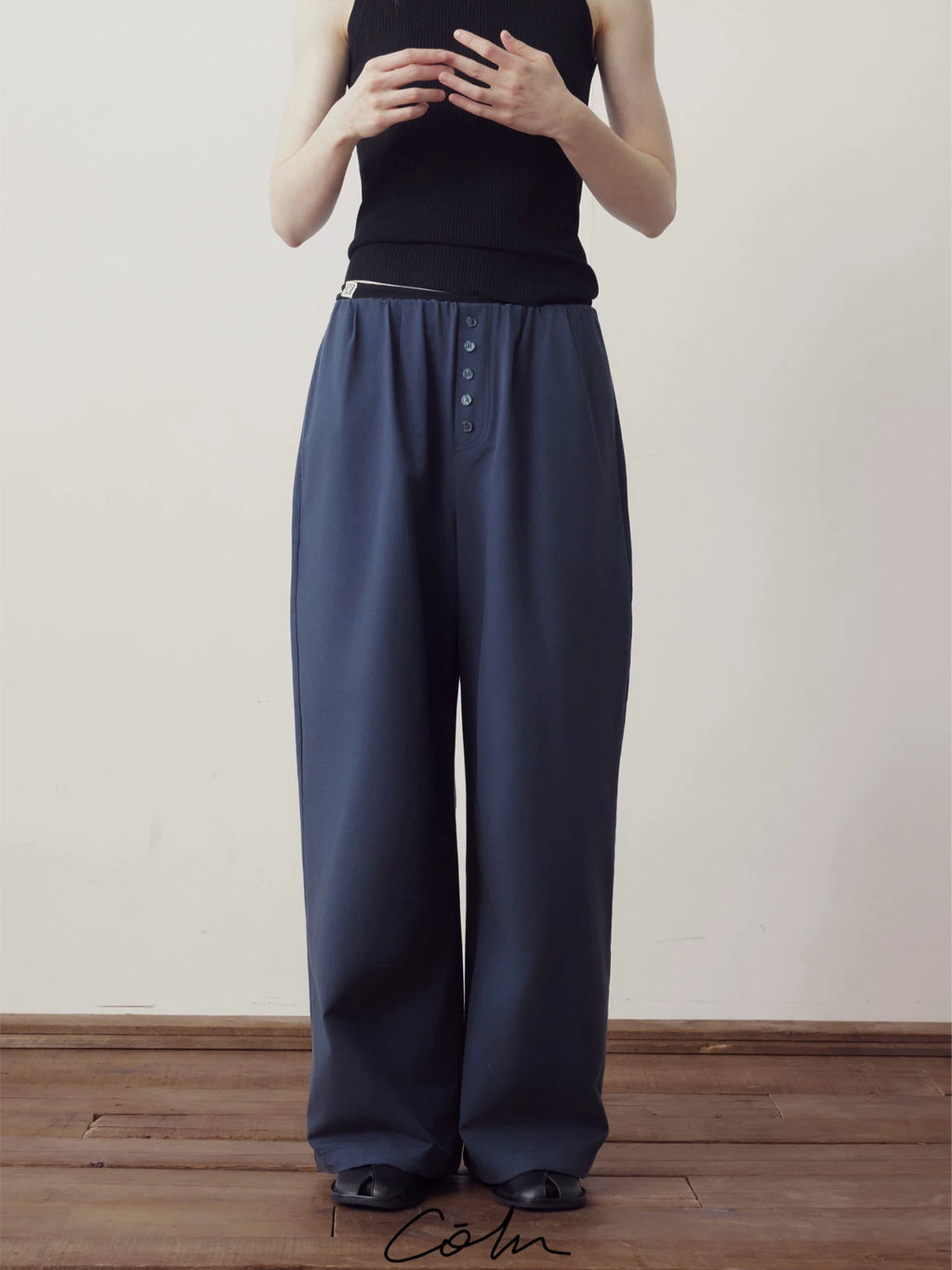 COLN Single-breasted Elastic Waist Slacks