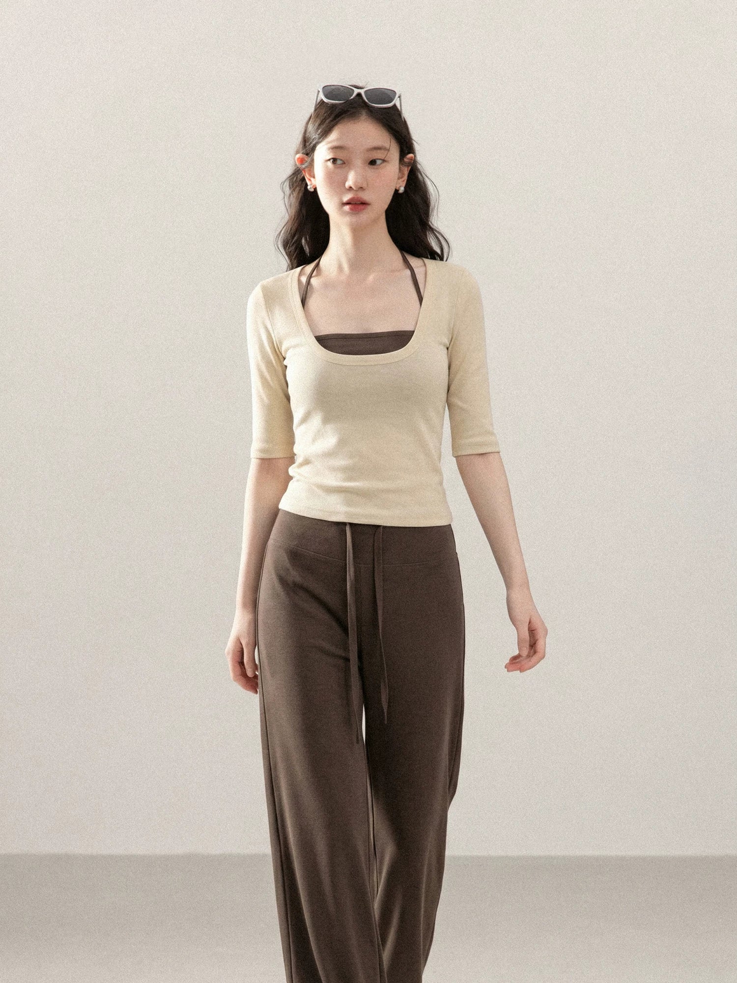 Cantonstory U-neck Suspender Five-quarter Sleeve Tee Slacks Set